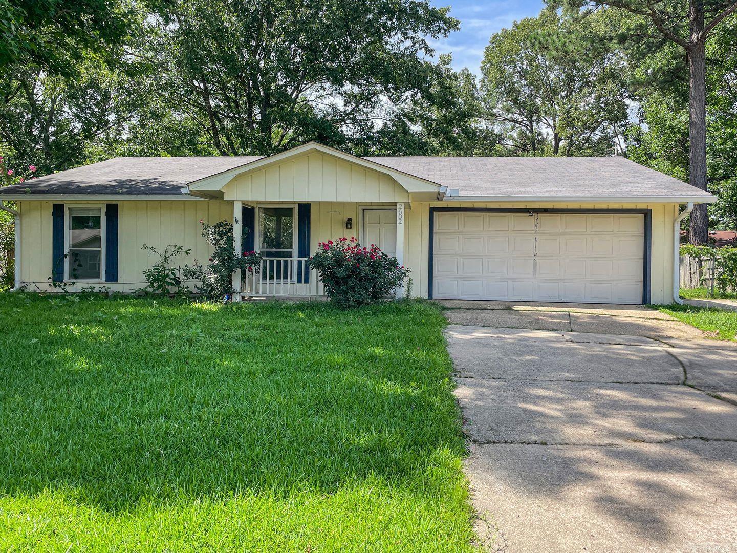 Welcome to 2602 Deer Crossing, a 3-bedroom, 2-bathroom home brimming with potential and ready for your personal touch. This fixer-upper is the perfect opportunity for investors, DIY enthusiasts, or anyone looking to create their dream home from the ground up. Whether youāre looking to renovate and flip, build equity as an owner-occupant, or add to your rental portfolio, 2602 Deer Crossing is your blank canvas. With a bit of vision and TLC, this property can truly shine. **FORCLOSURE** NO SELLER PROPERTY DISCLOSURE