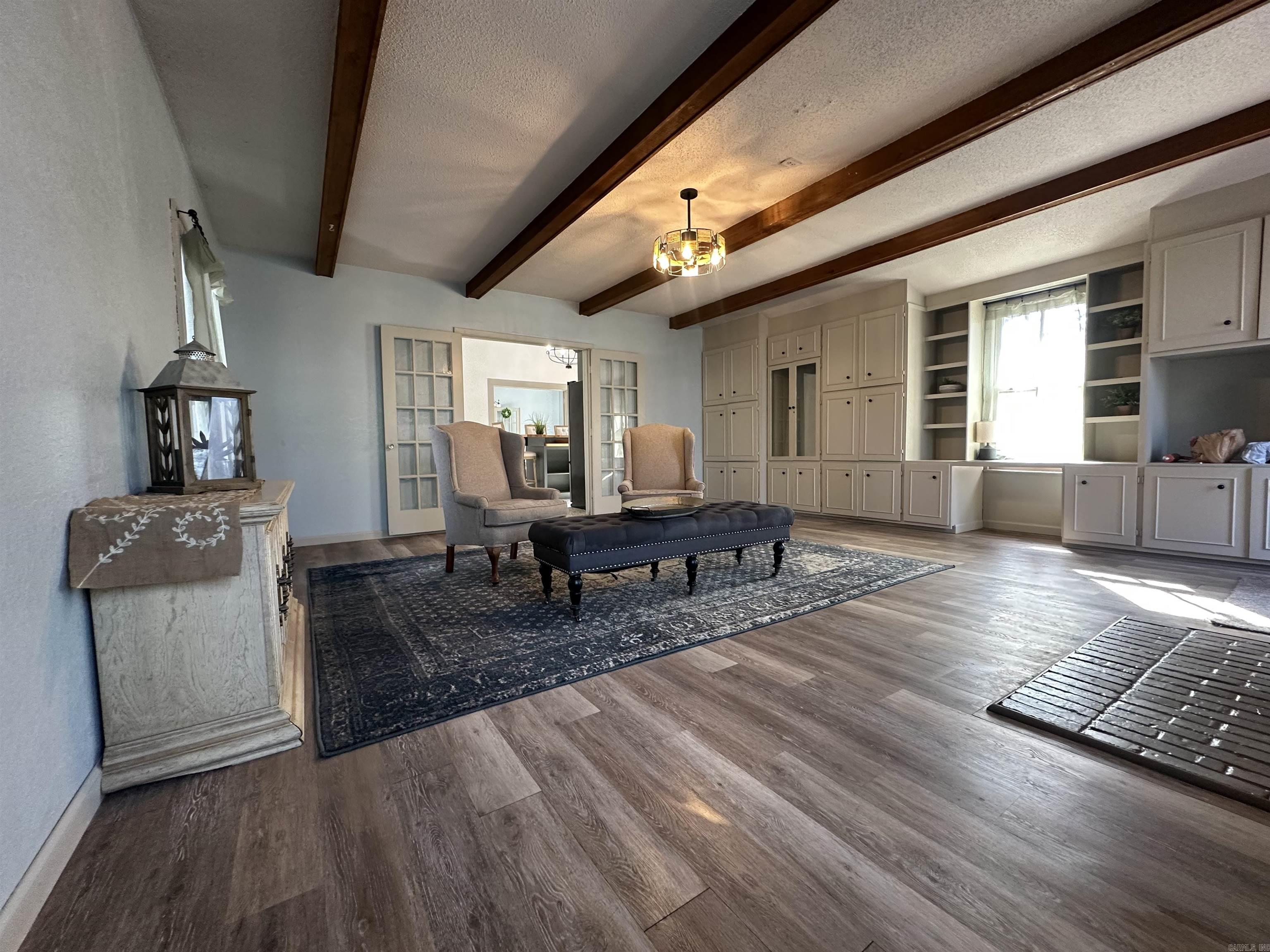 MAXFIELD SOUTHERN - Residential