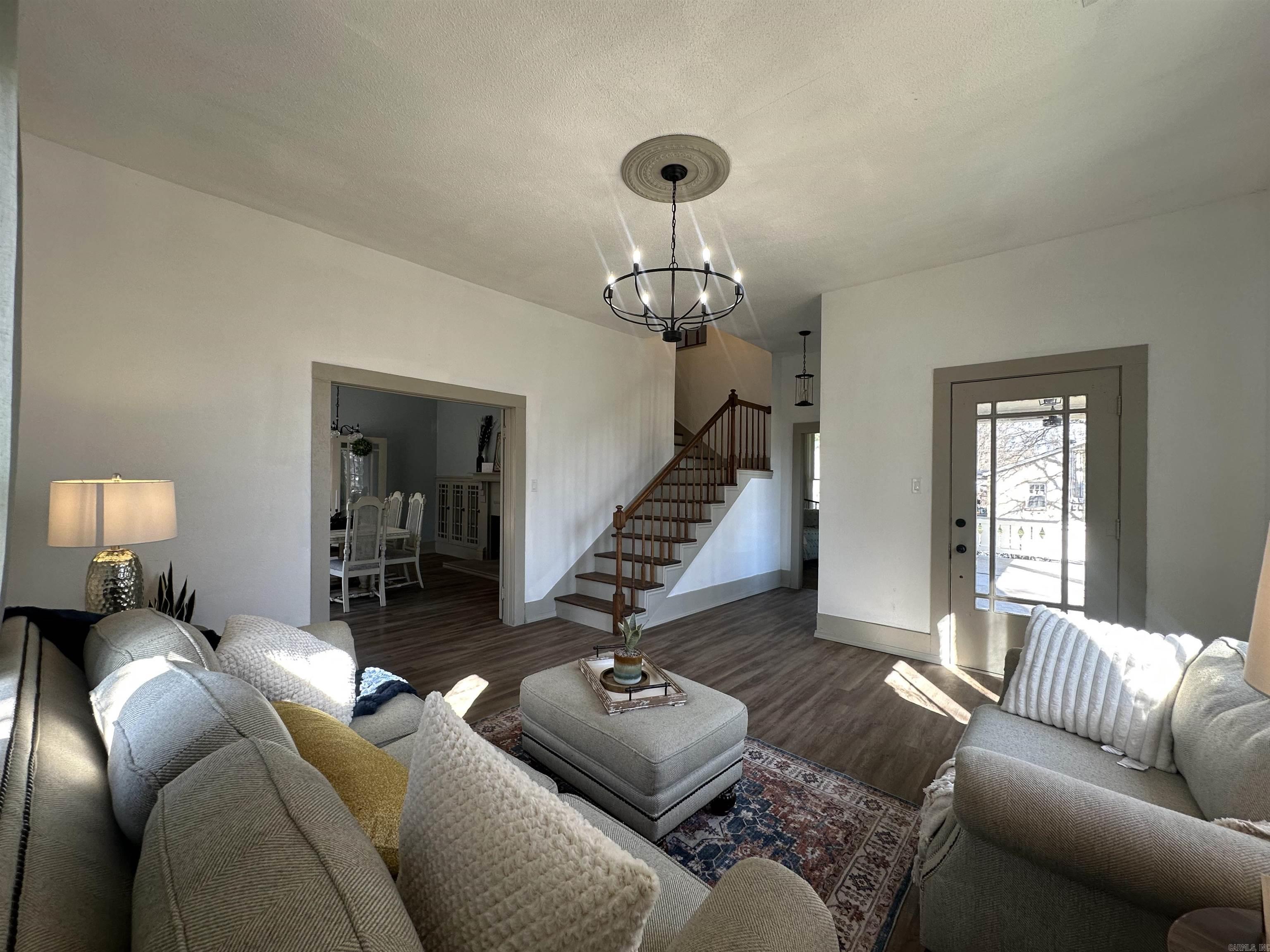 MAXFIELD SOUTHERN - Residential