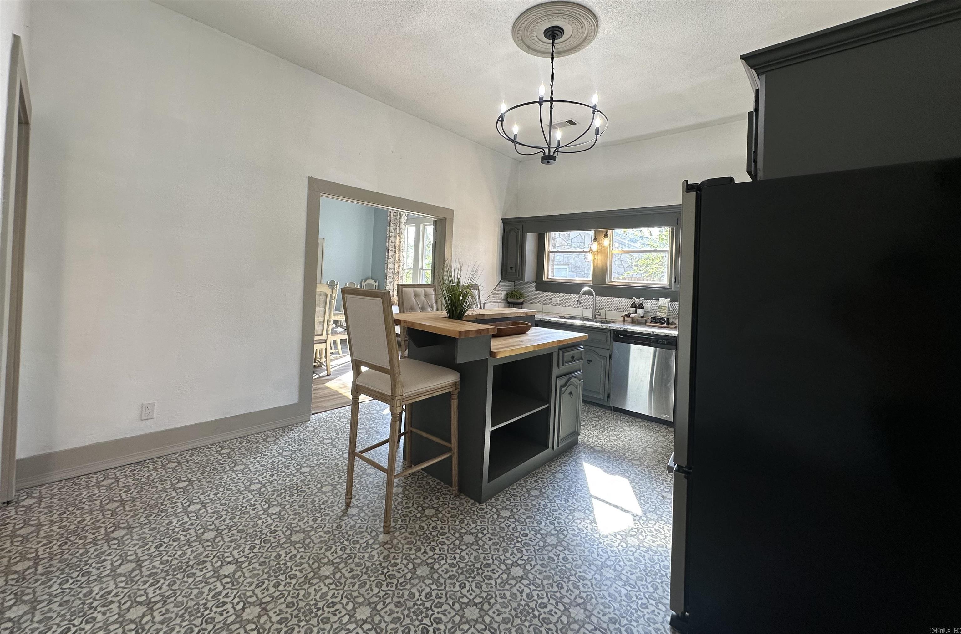 MAXFIELD SOUTHERN - Residential