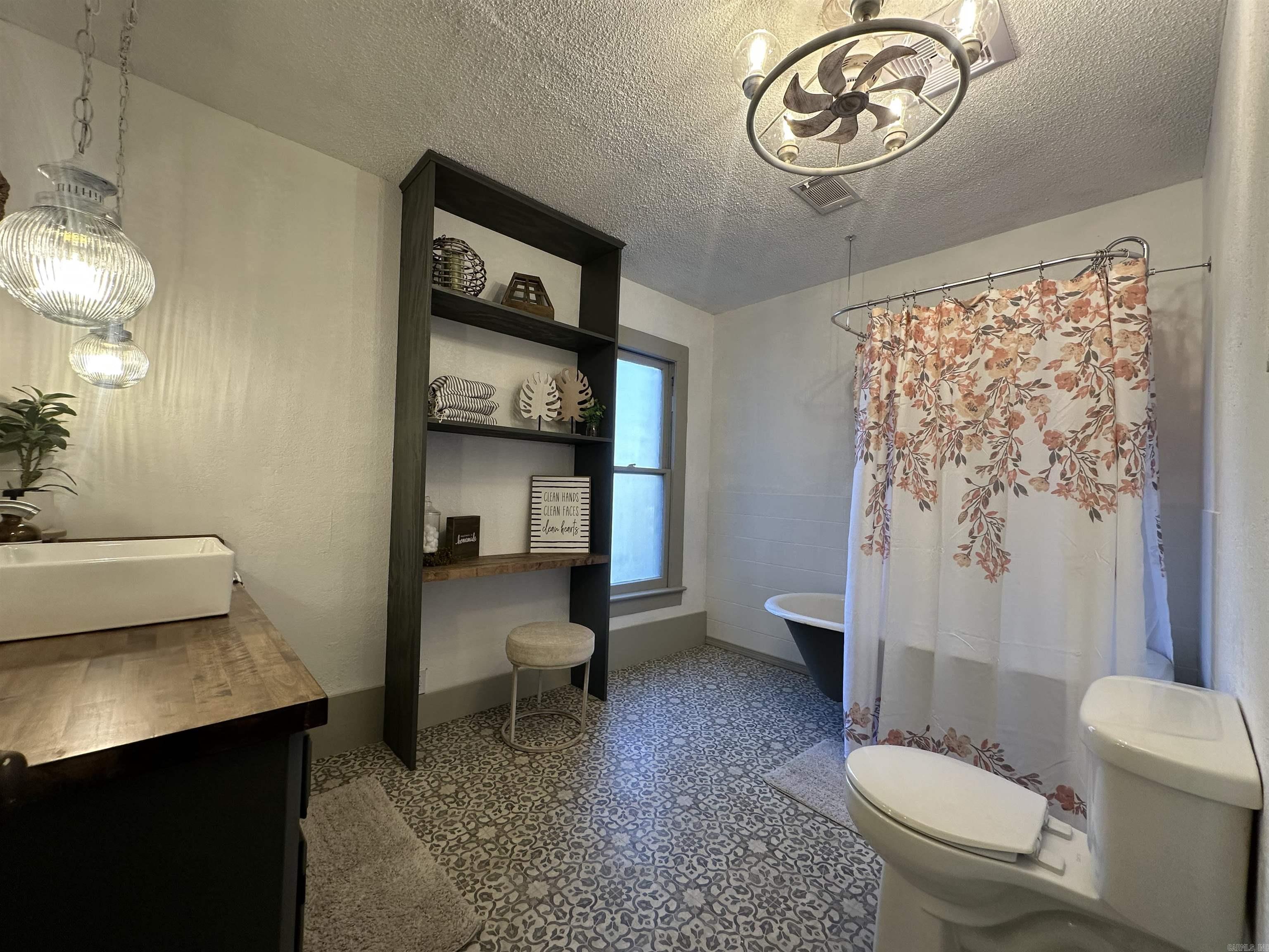 MAXFIELD SOUTHERN - Residential