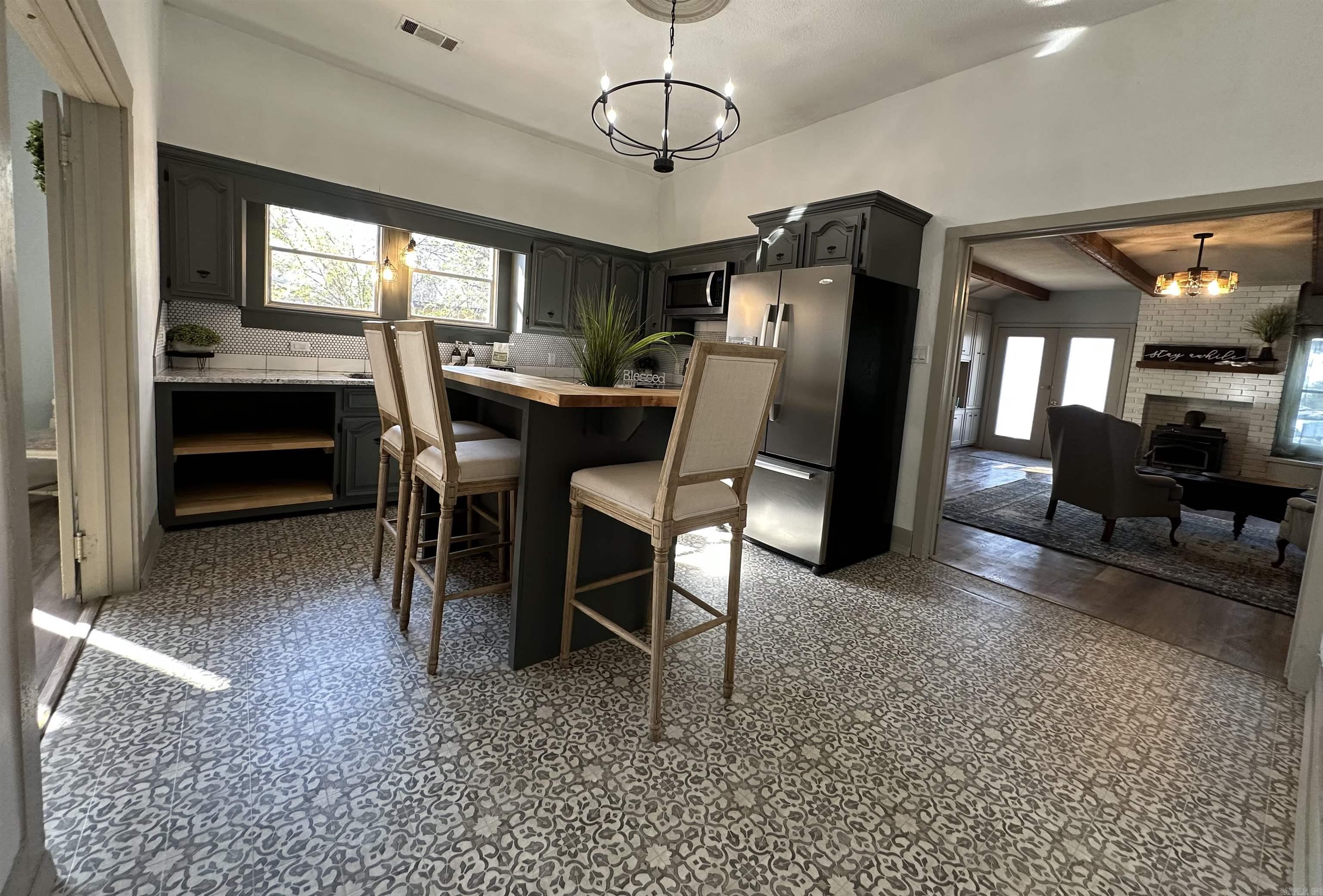 MAXFIELD SOUTHERN - Residential