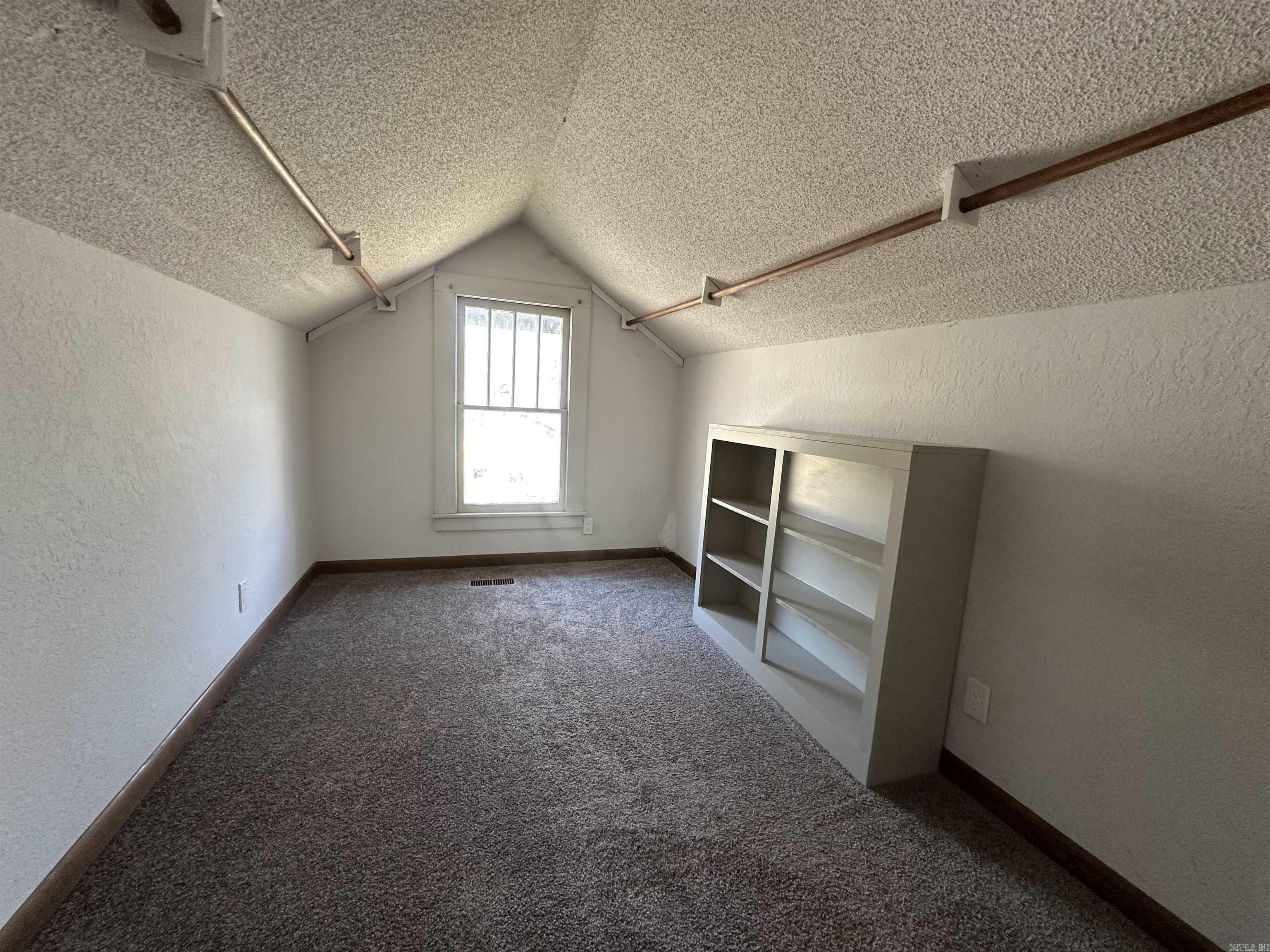 MAXFIELD SOUTHERN - Residential