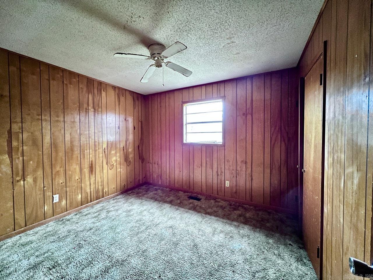 SUNSET HILLS - Residential Income