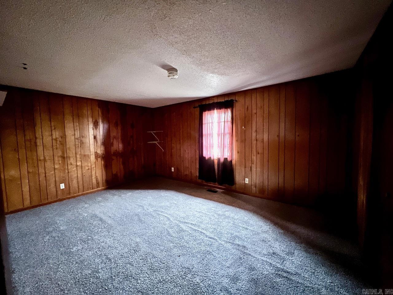 SUNSET HILLS - Residential Income