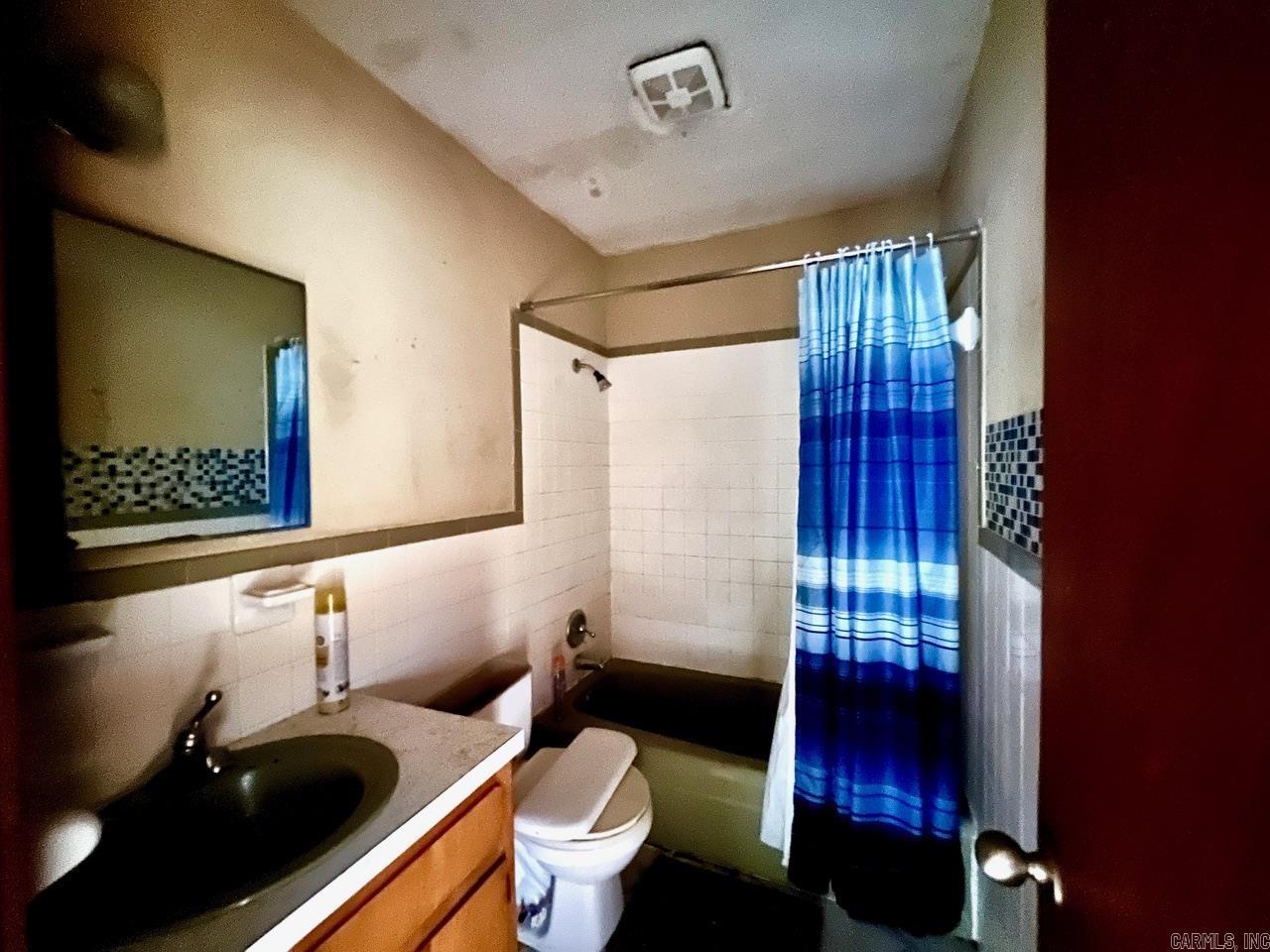 SUNSET HILLS - Residential Income