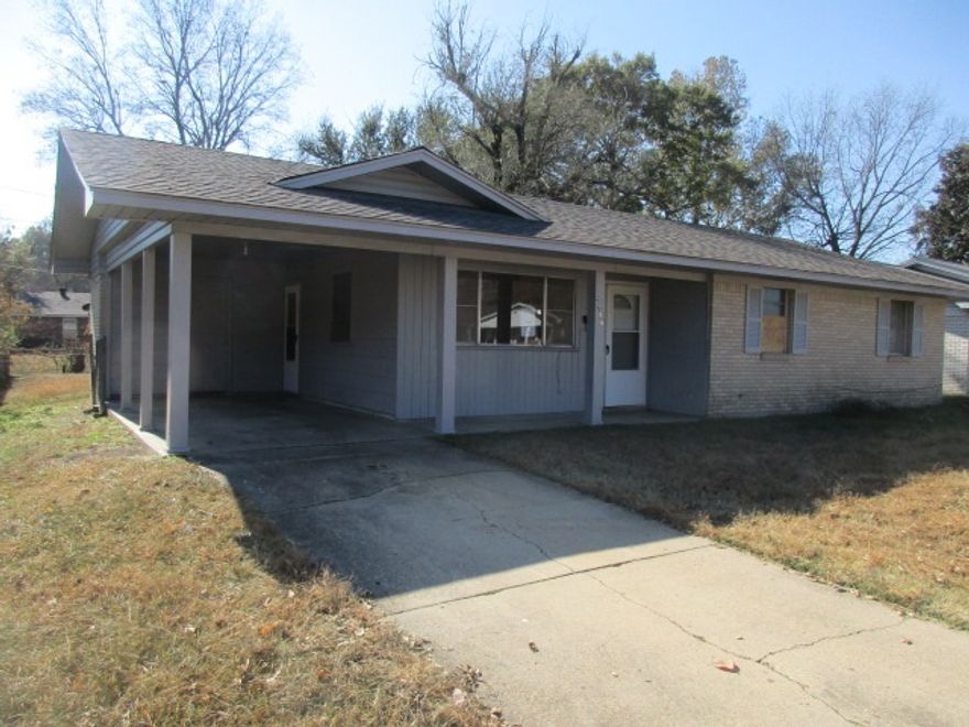 3 bedroom, 1 bath home, carport and fenced backyard.  Ready for your personal touches.  Call today for your personal tour.  **Agents See Remarks**  This Property has been identified as being in FEMA Flood Zone X500.  This property may qualify for Seller Financing (Vendee).  Built prior to 1978, lead paint may exist.
