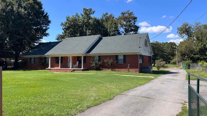 Charming fixer-upper located at 13316 Frazier Pike Rd in Little Rock! Nestled on a spacious lot, this home offers the perfect canvas for buyers looking to renovate and add their personal touch. Featuring a unique layout with plenty of potential, it’s ideal for those with a vision for creating a dream home or a savvy investor looking for a renovation project. The property offers privacy while being just minutes from downtown Little Rock and the airport, combining rural charm with city convenience. With a little TLC, this home can truly shine—don’t miss out on this great investment opportunity!