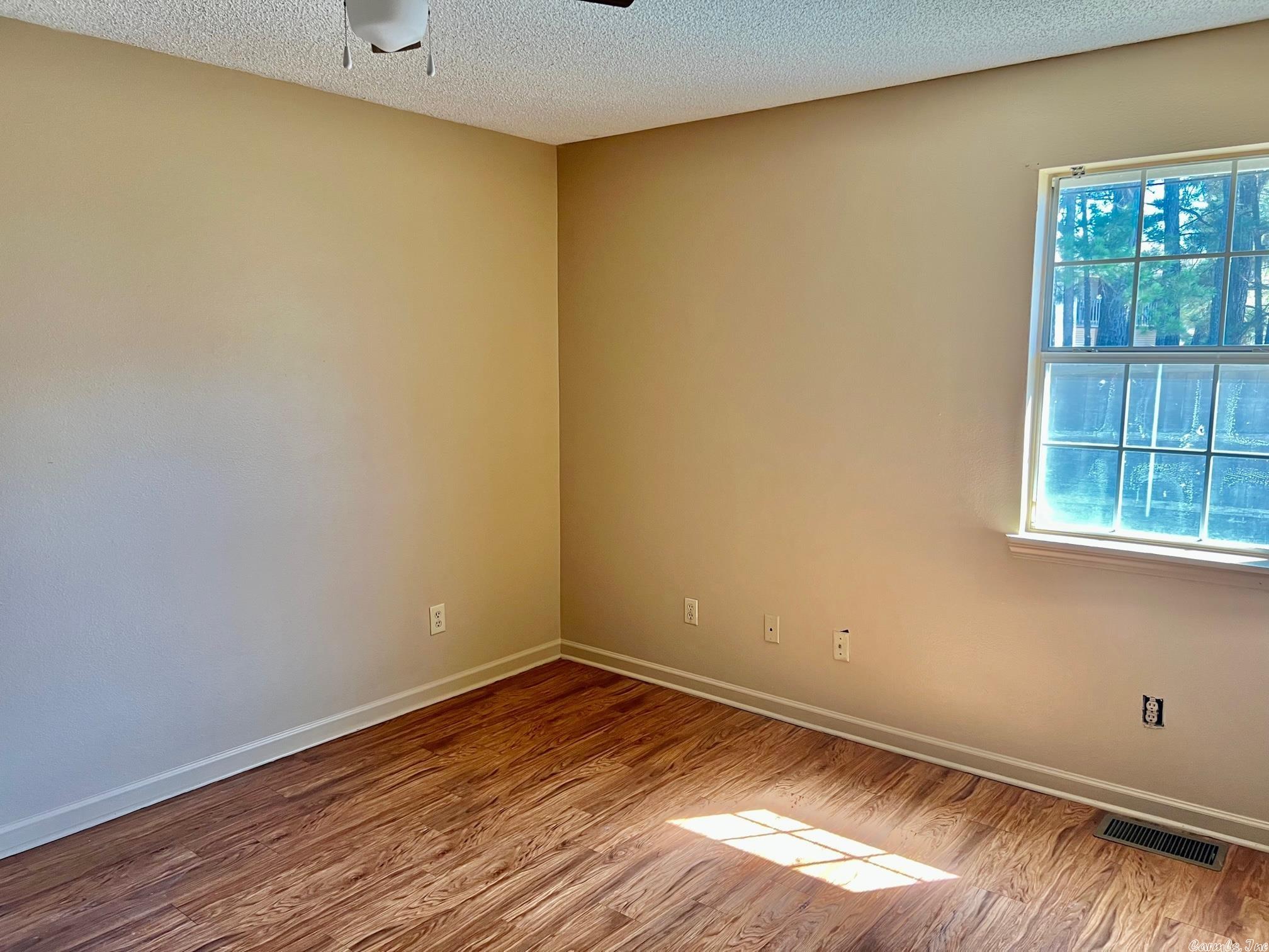 Metes & Bounds - Residential Income