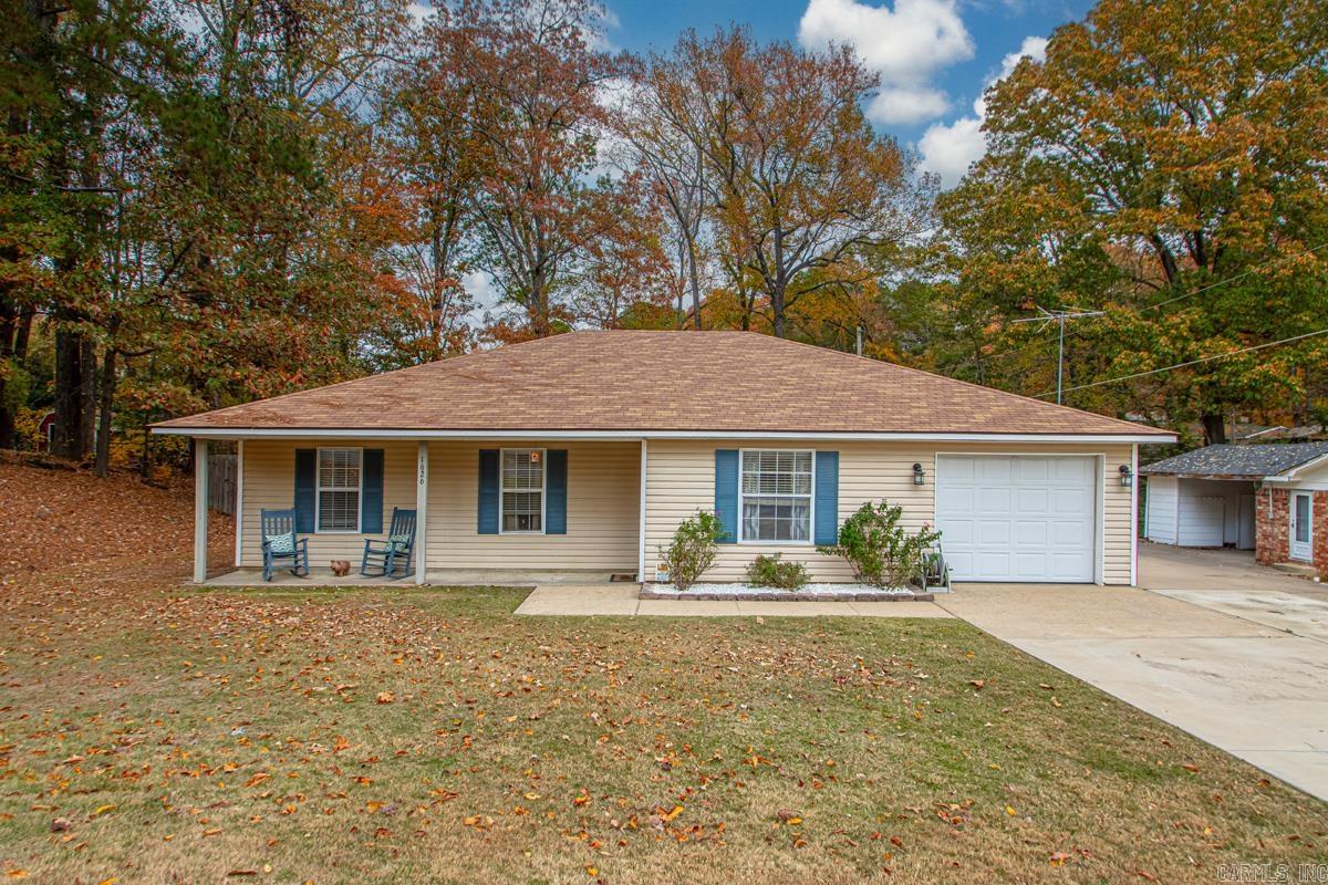 LYNNWOOD ACRES - Residential