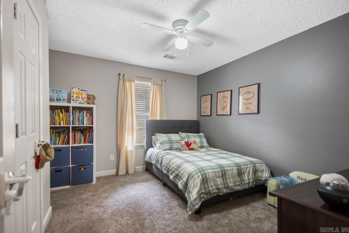 LYNNWOOD ACRES - Residential