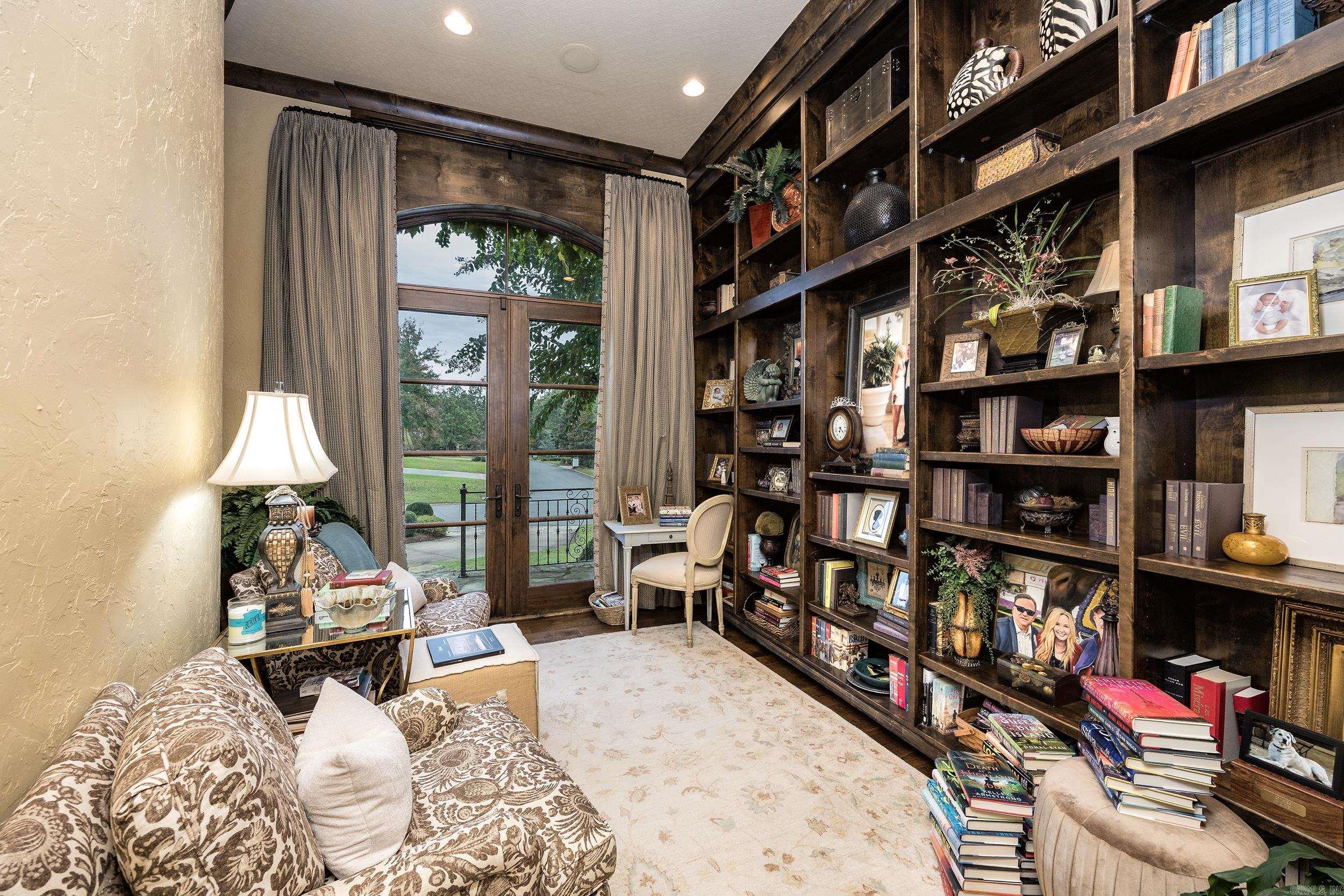 CHENAL VALLEY SOLOGNE CIRCLE - Residential