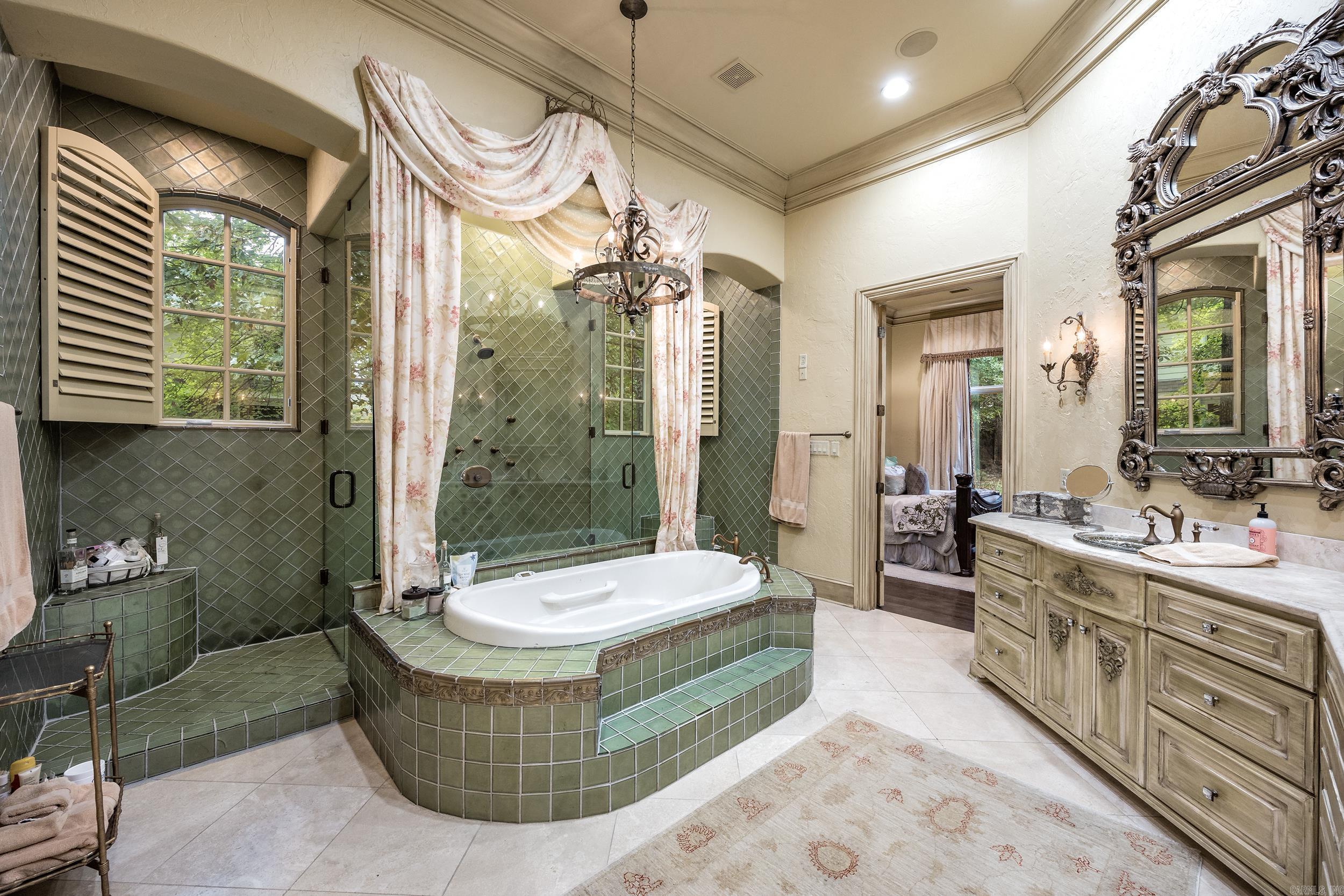 CHENAL VALLEY SOLOGNE CIRCLE - Residential