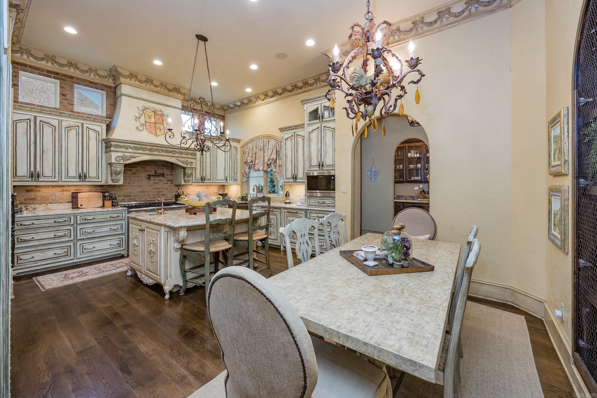 CHENAL VALLEY SOLOGNE CIRCLE - Residential