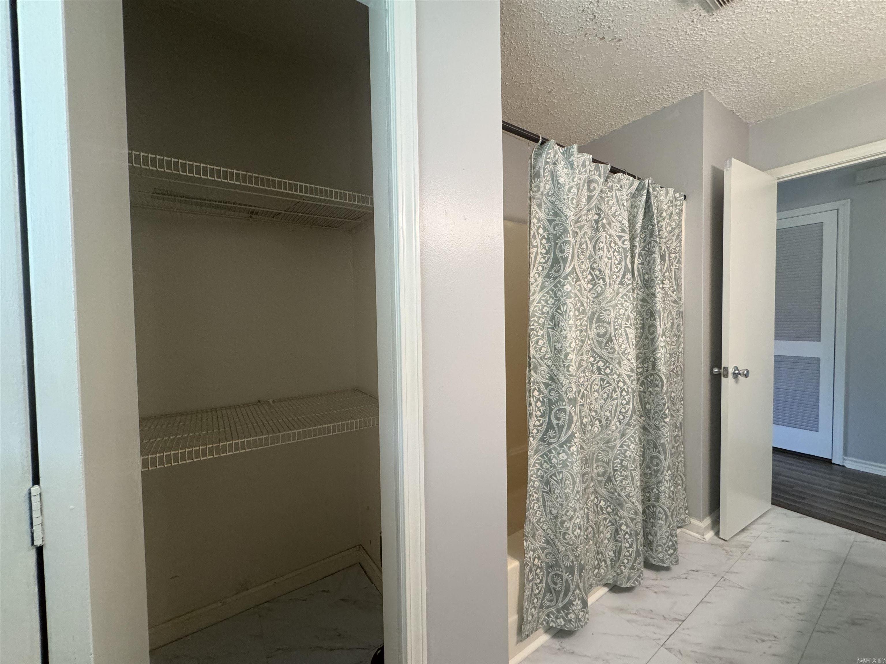 Not in Subdivision - Residential Lease