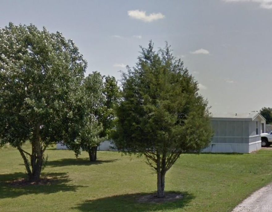 Welcome to the Market 4318 Gladys Dr. 3 bed, 2 bath, situated on 1.1 acres. This home is on a permanent foundation and looking for its new owner.