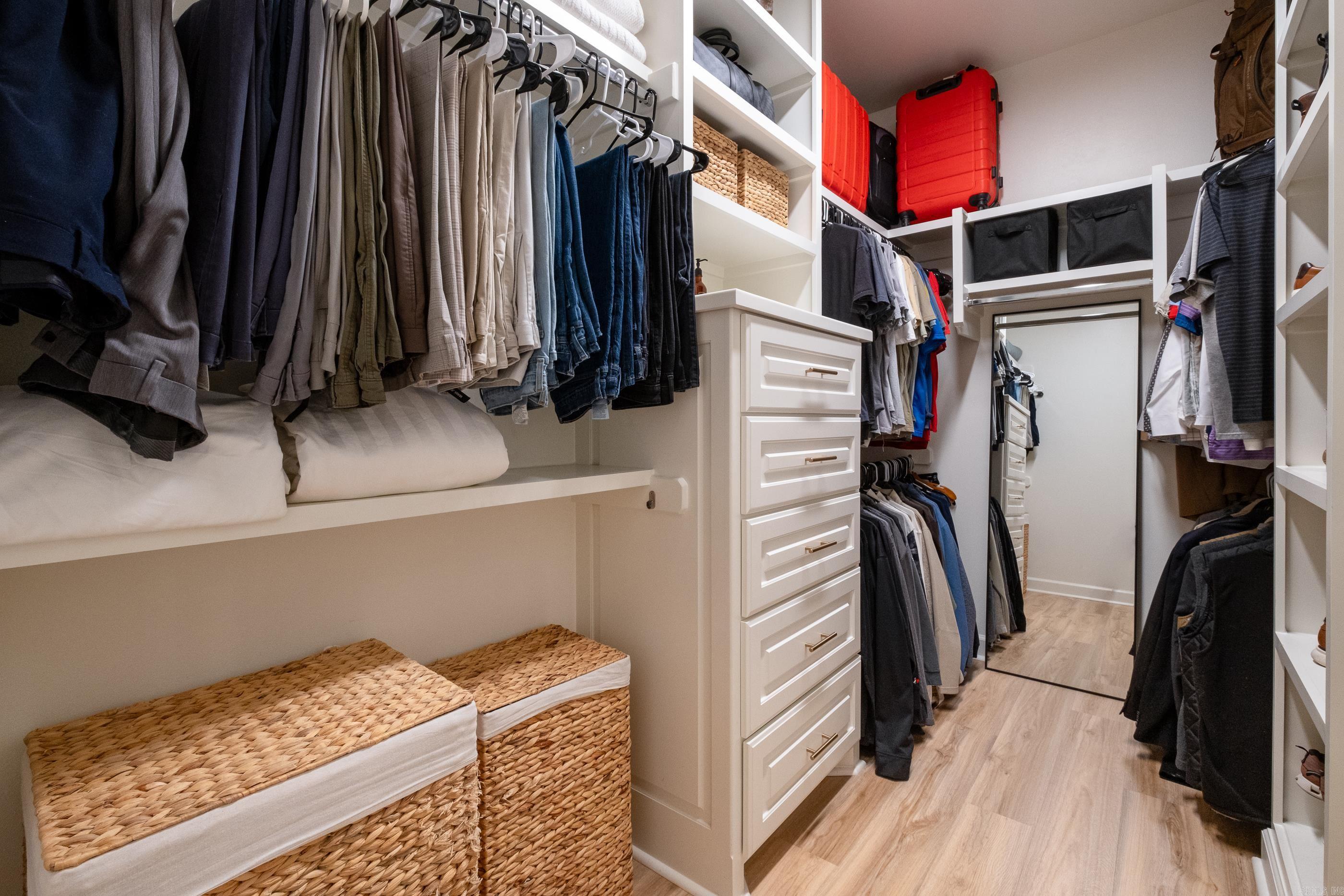 GIBRALTER HGTS - Residential