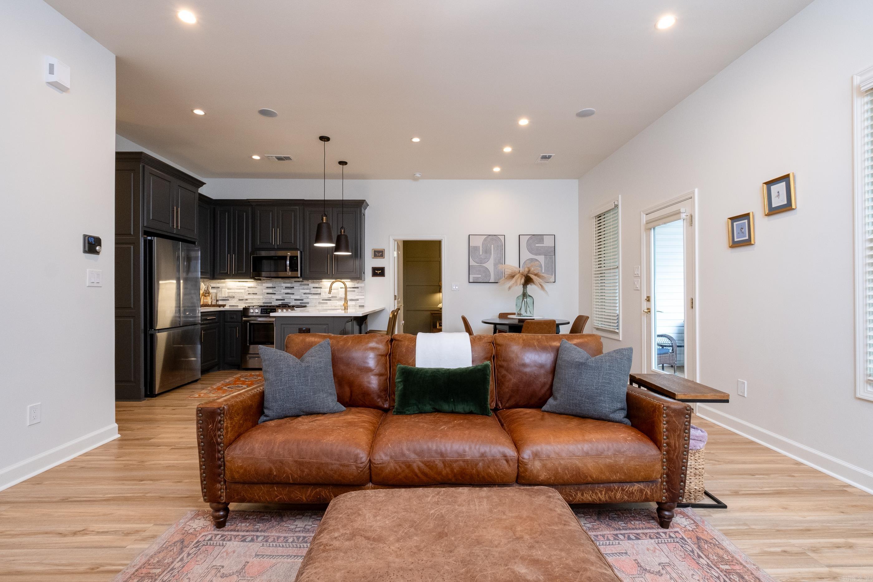 GIBRALTER HGTS - Residential