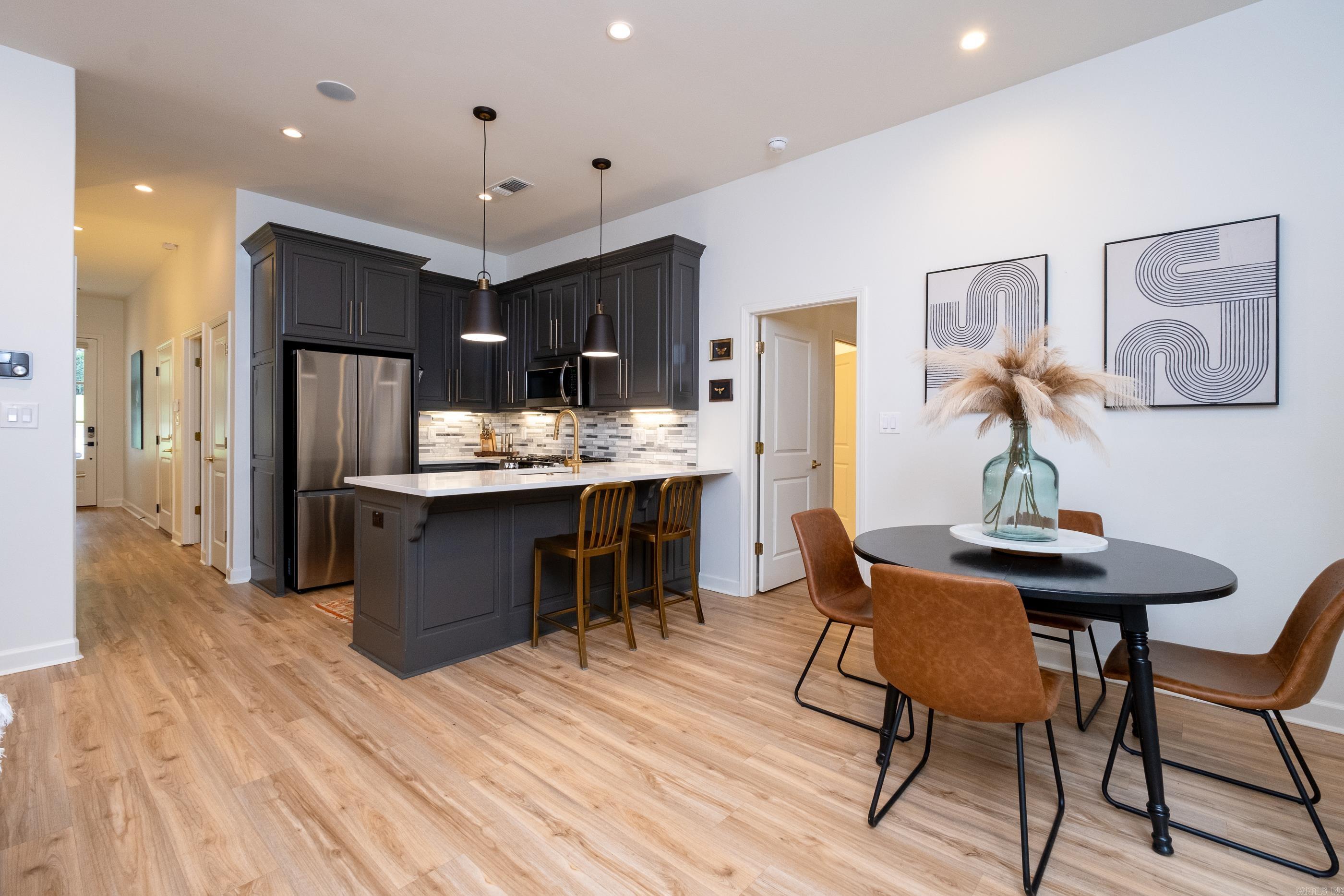 GIBRALTER HGTS - Residential