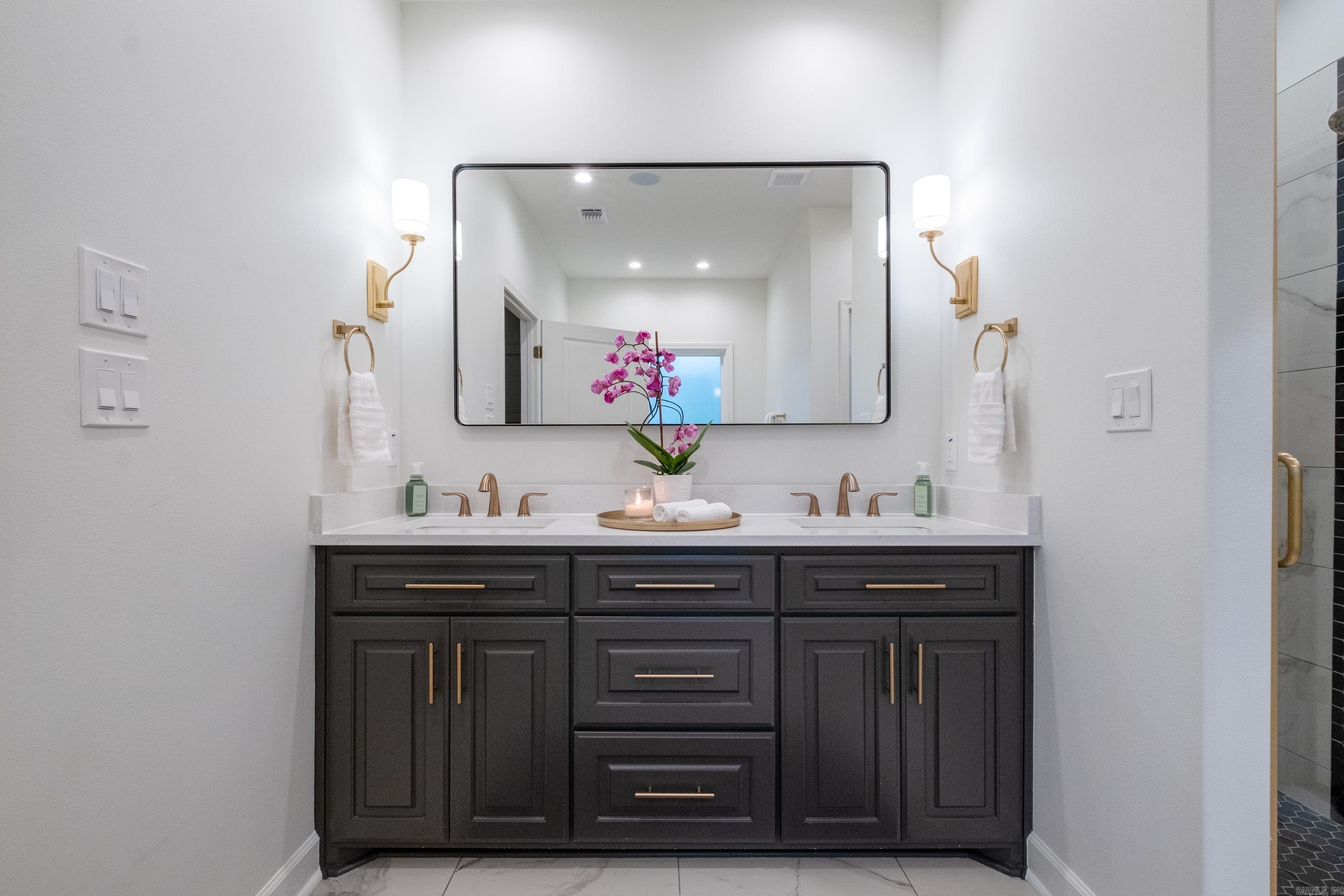 GIBRALTER HGTS - Residential