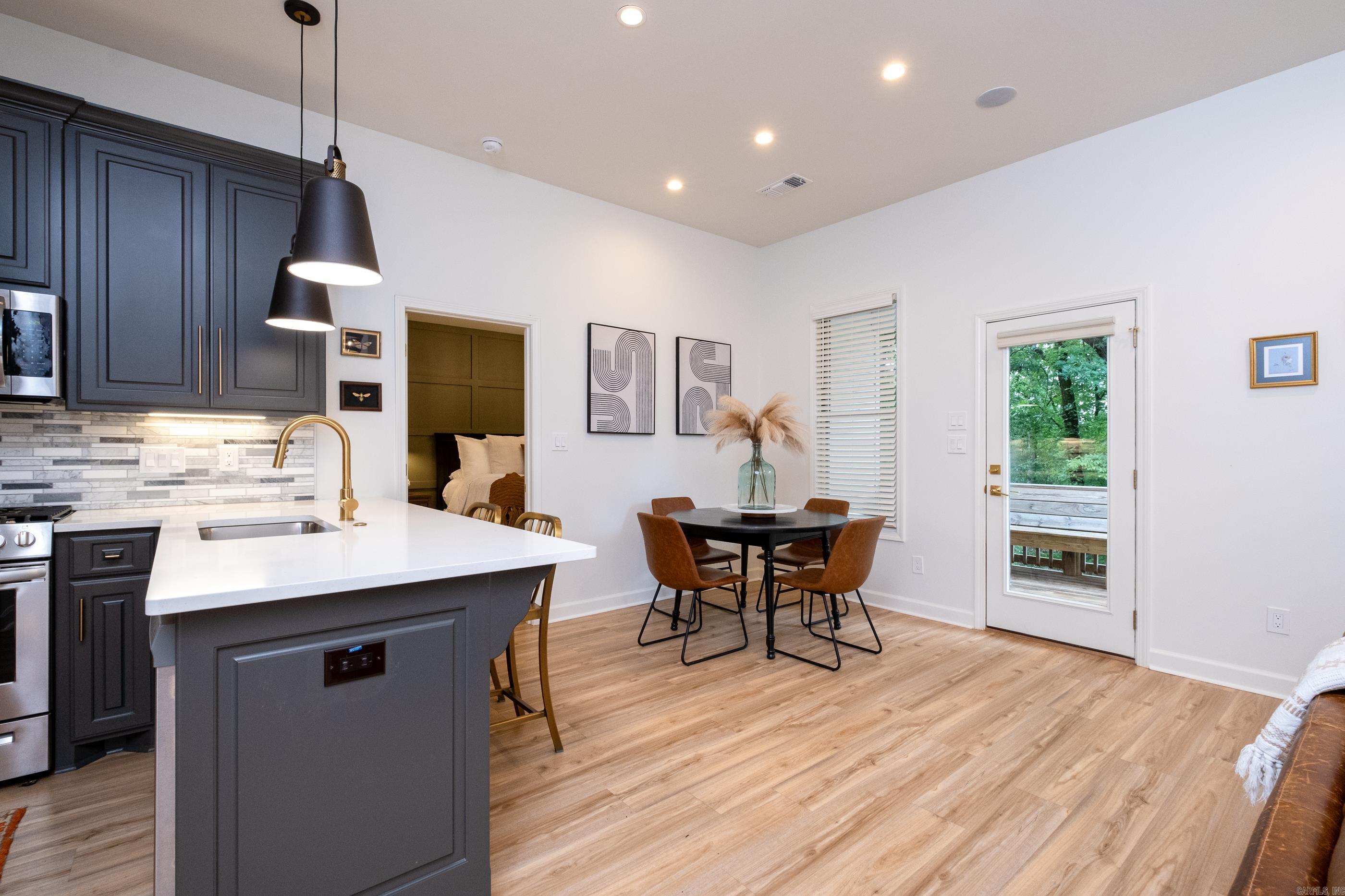 GIBRALTER HGTS - Residential