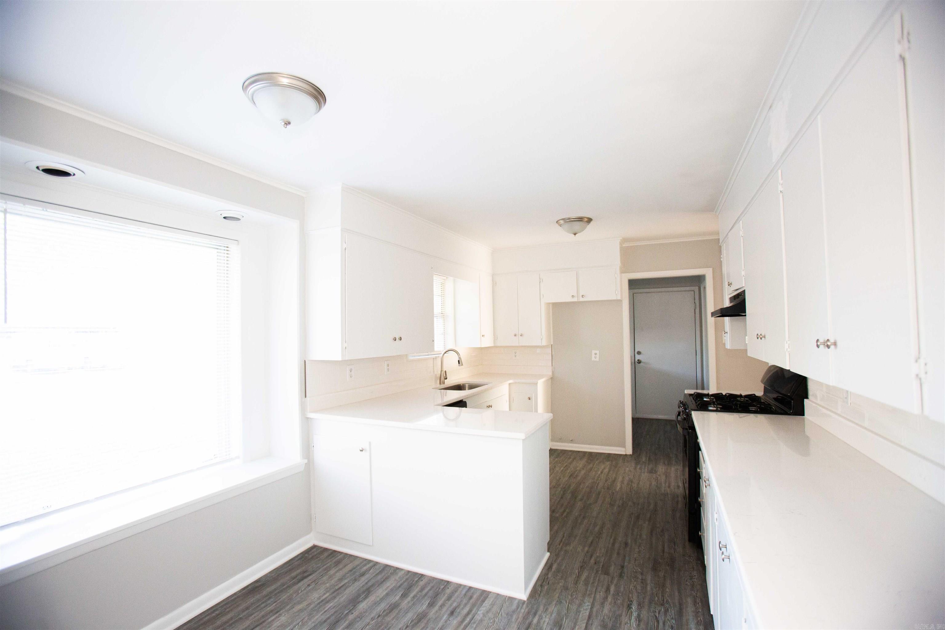 Markham Manor - Residential Lease