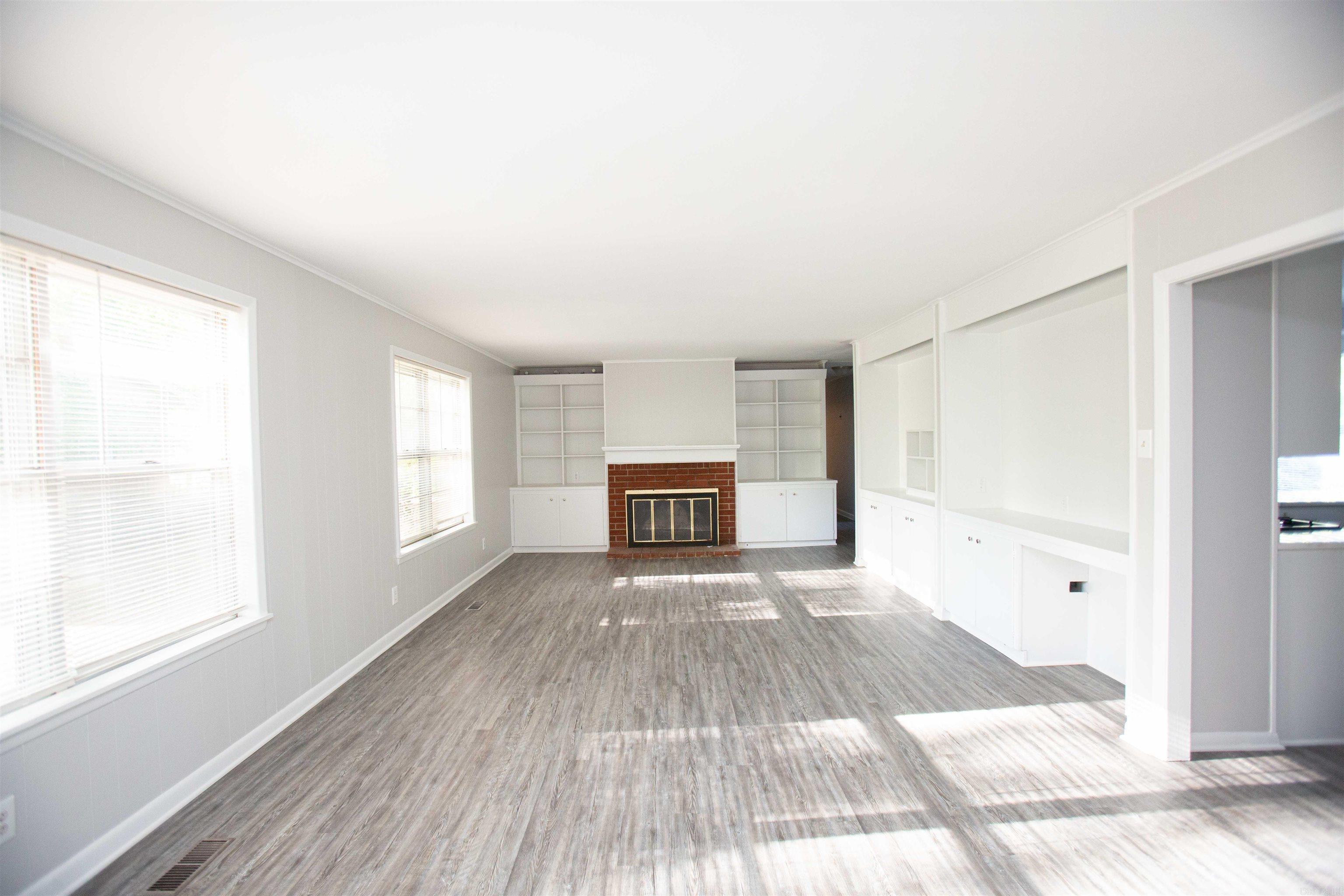 Markham Manor - Residential Lease