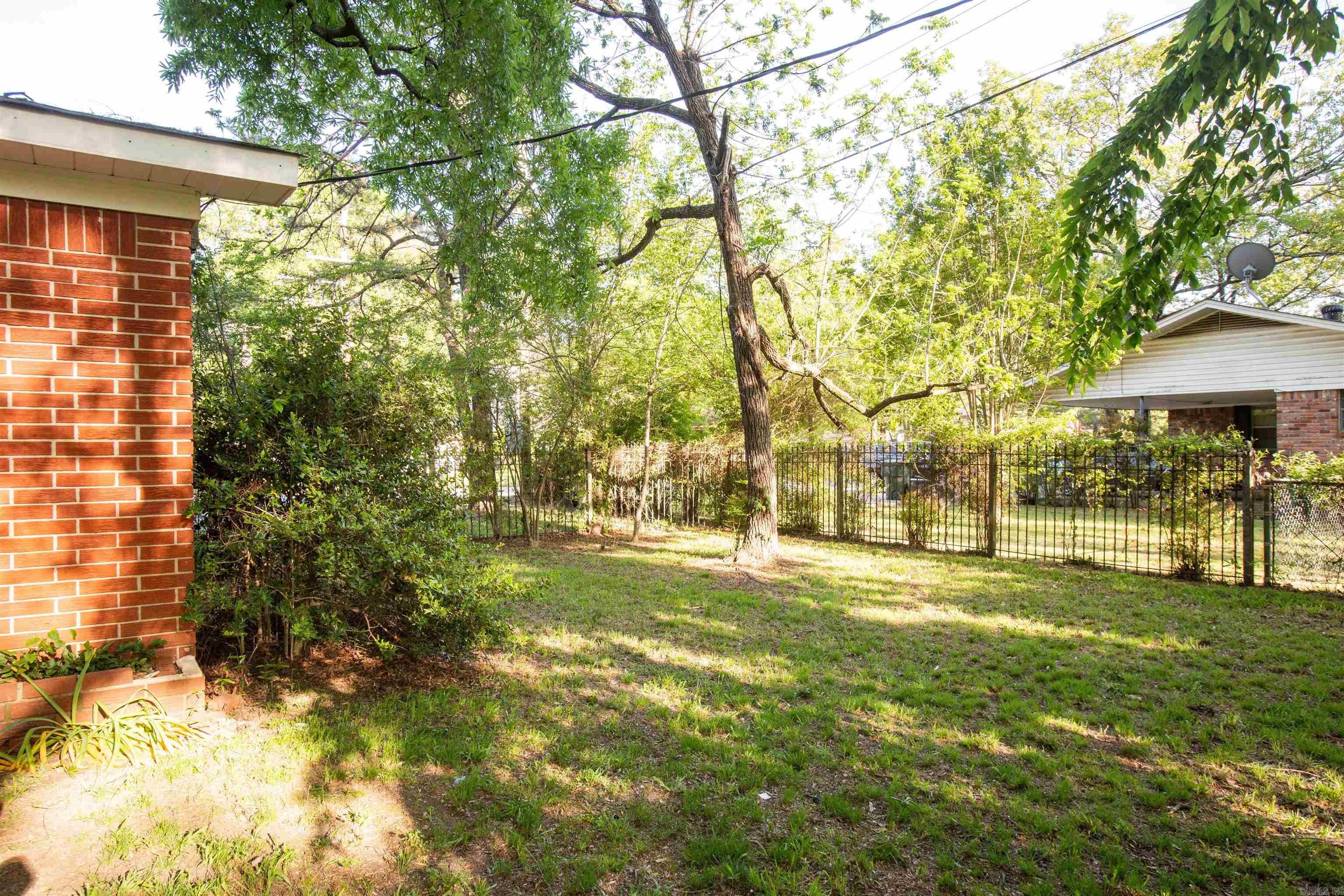 Markham Manor - Residential Lease