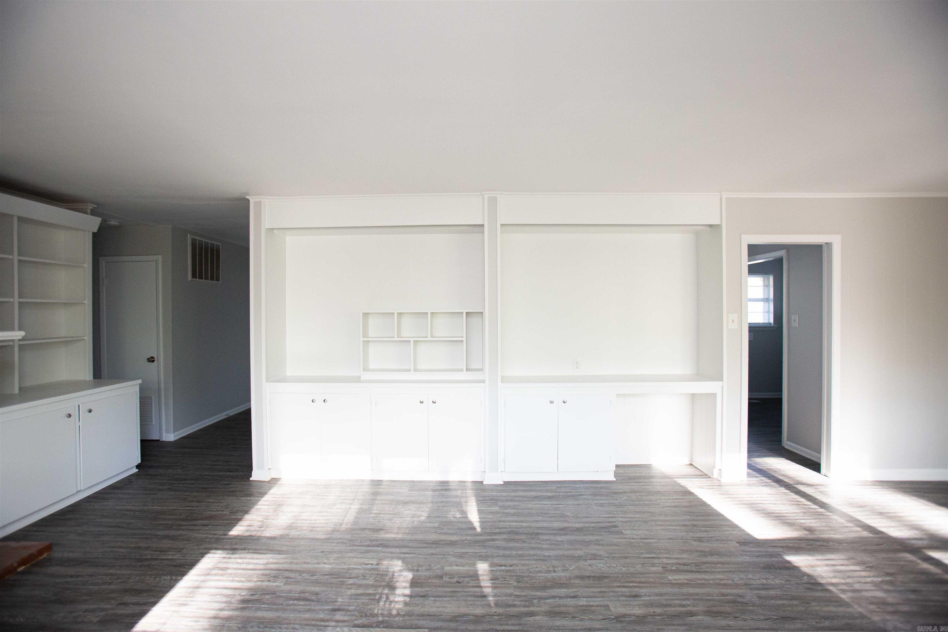 Markham Manor - Residential Lease