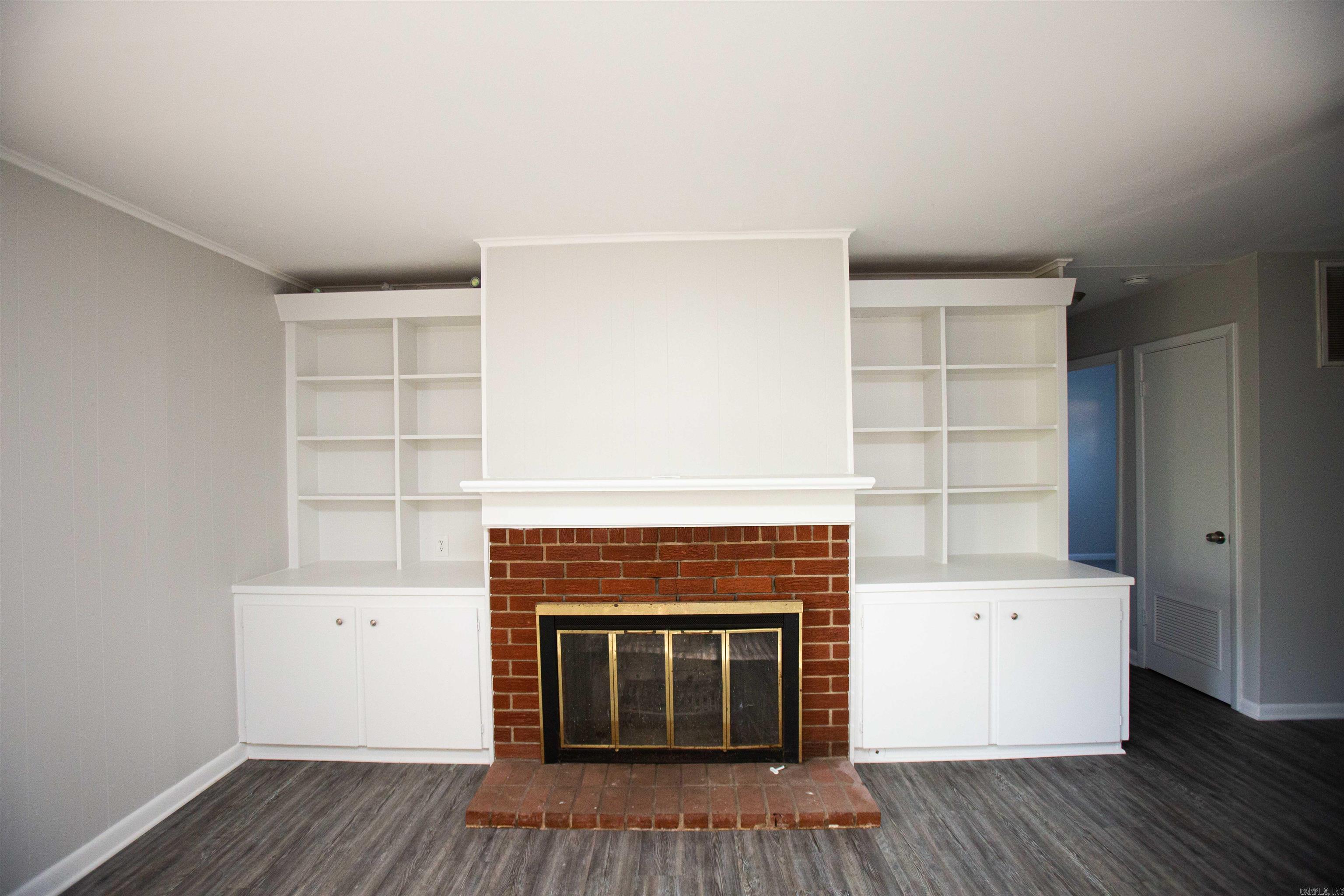 Markham Manor - Residential Lease