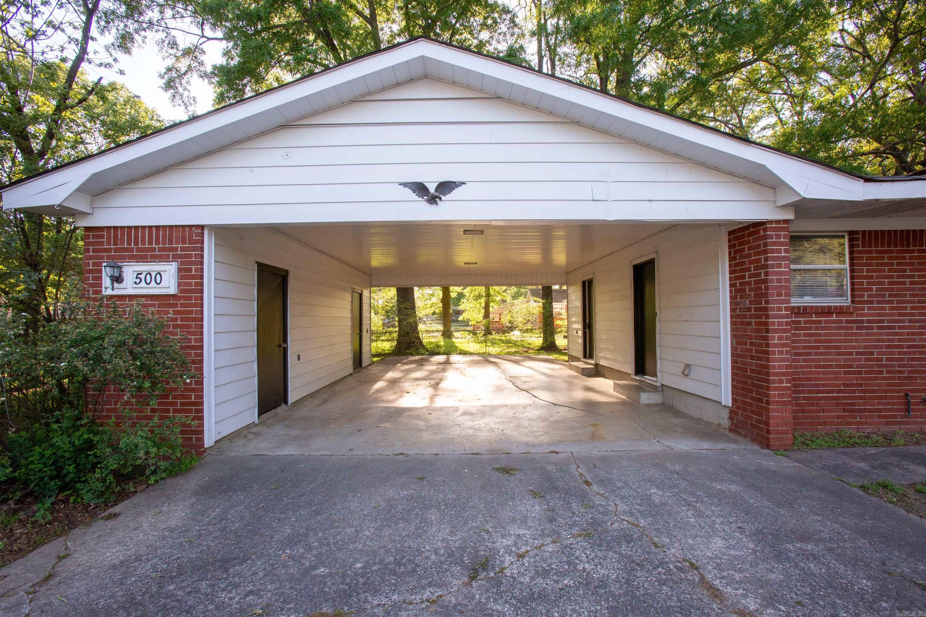 Markham Manor - Residential Lease