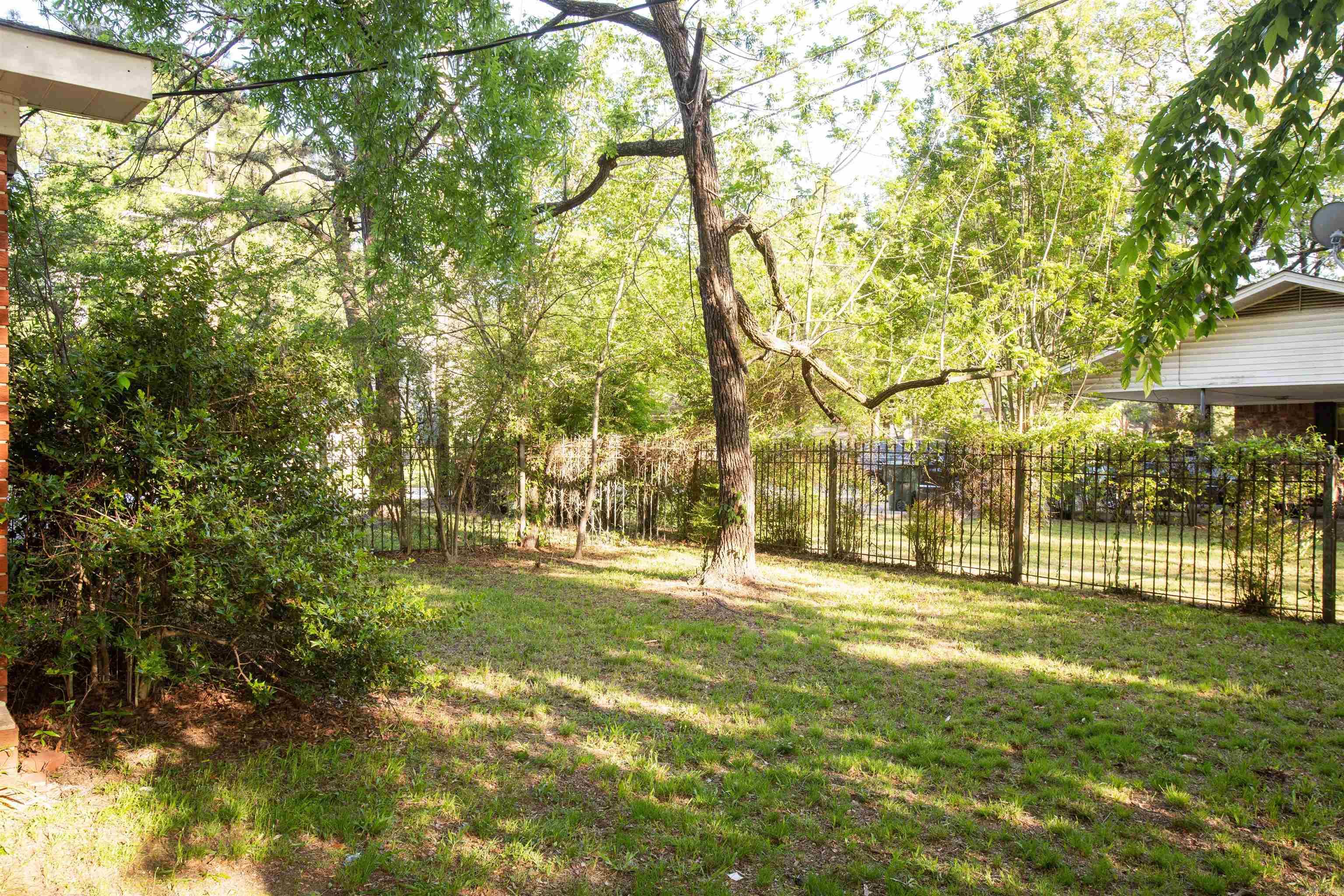 Markham Manor - Residential Lease