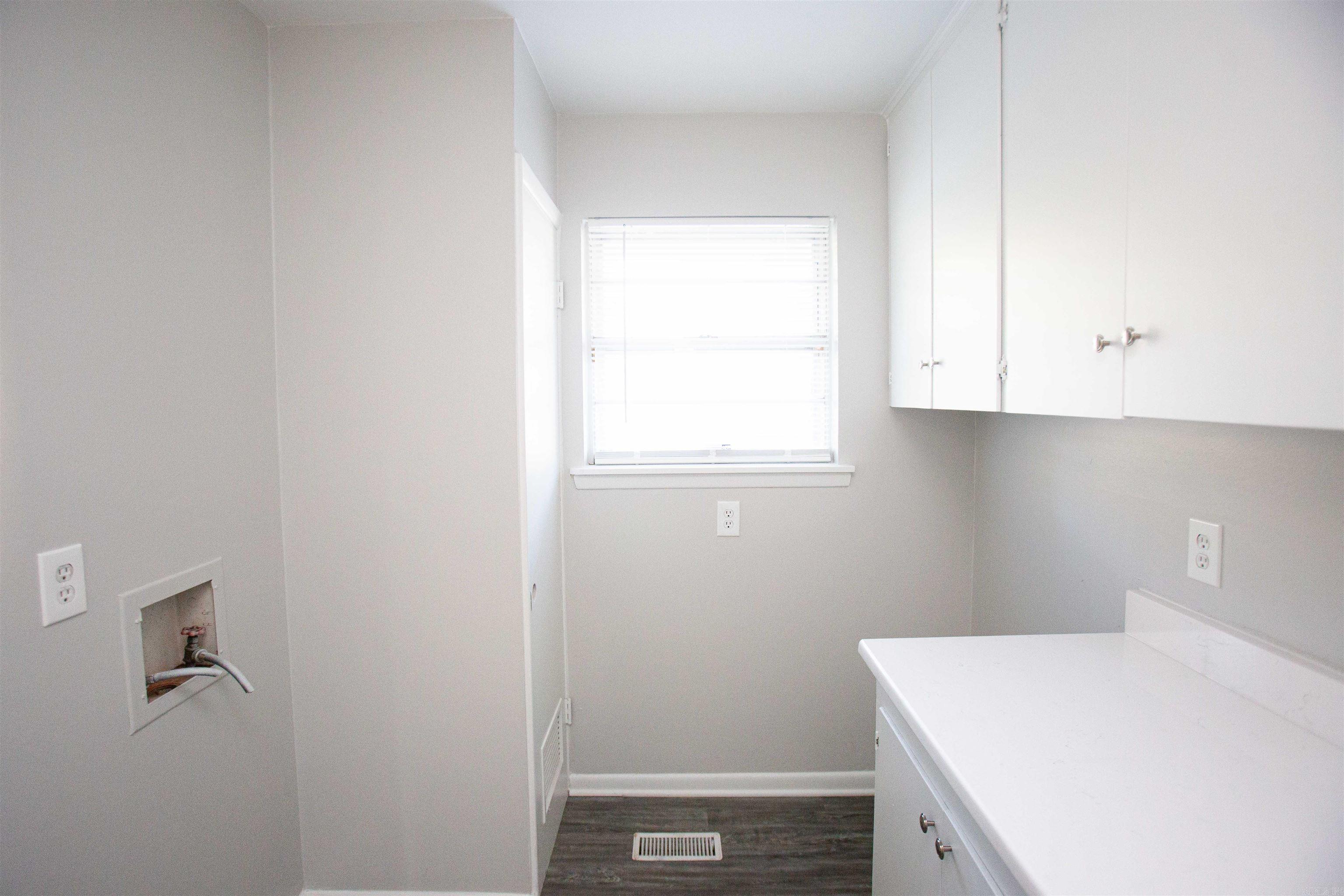 Markham Manor - Residential Lease