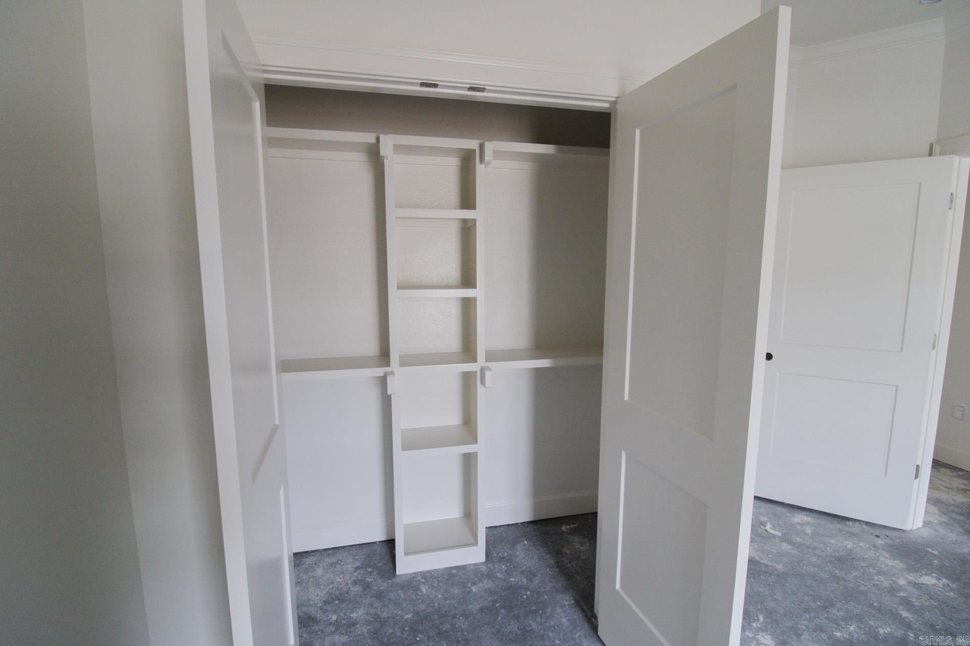 RIDGE VIEW - Residential