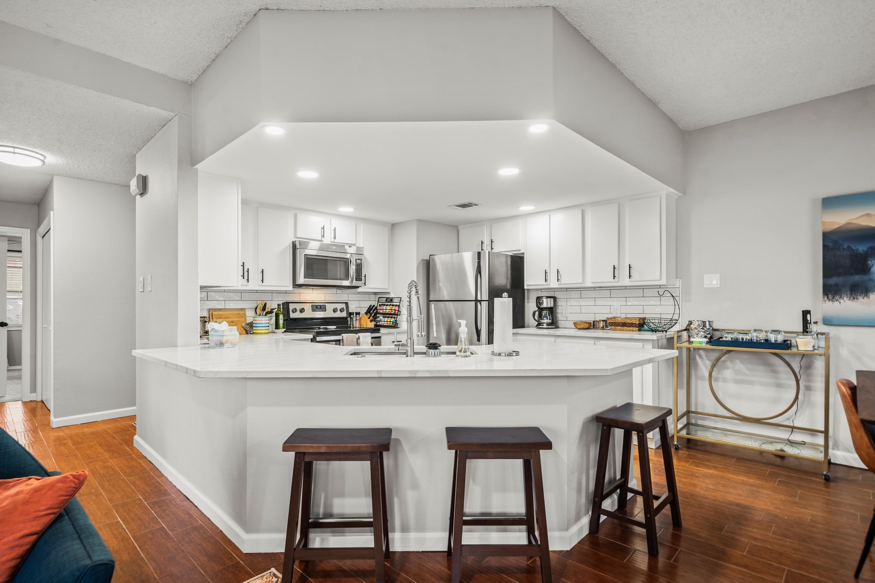 LAKE PORT HPR - Residential