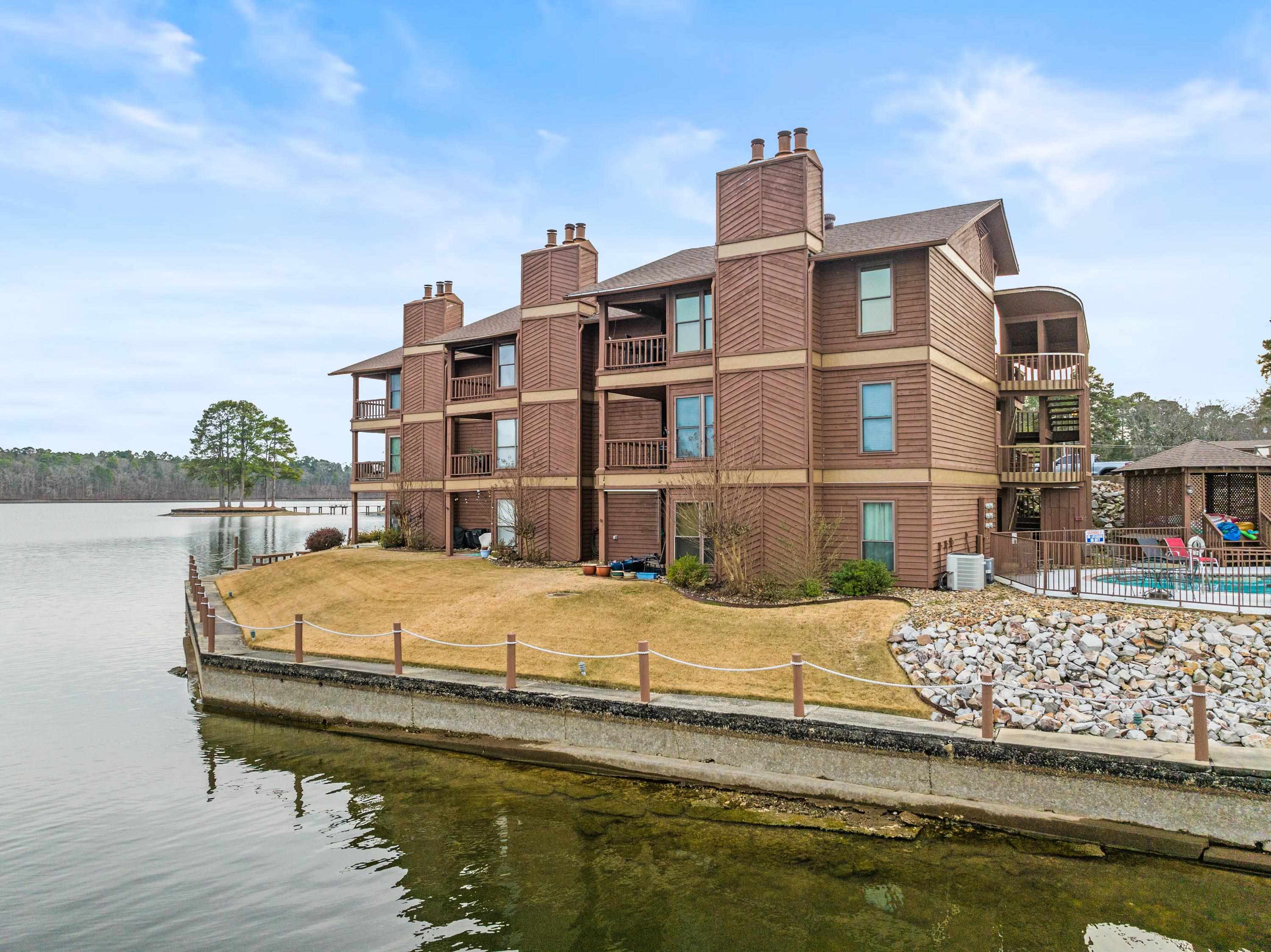 LAKE PORT HPR - Residential