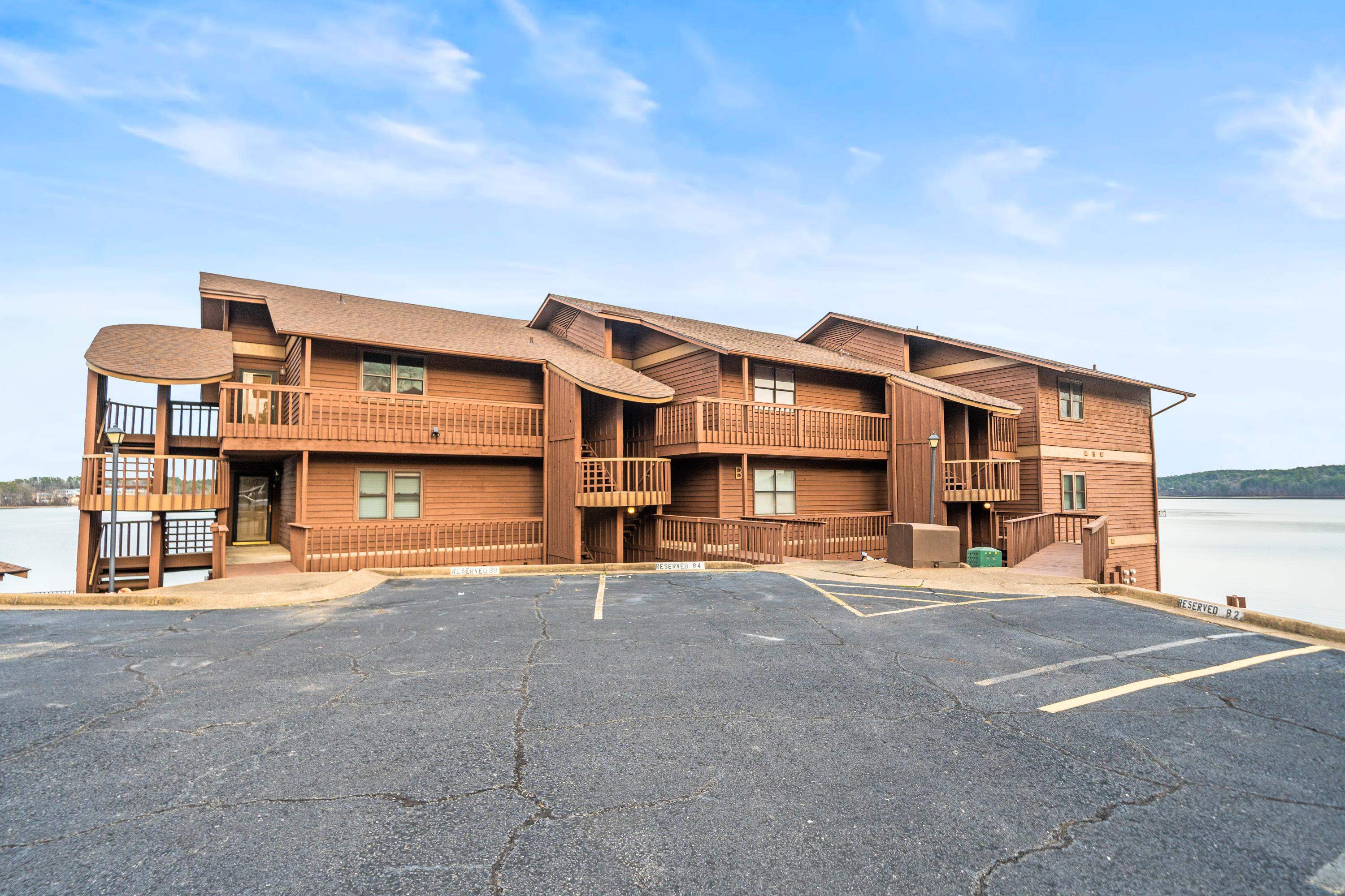 LAKE PORT HPR - Residential