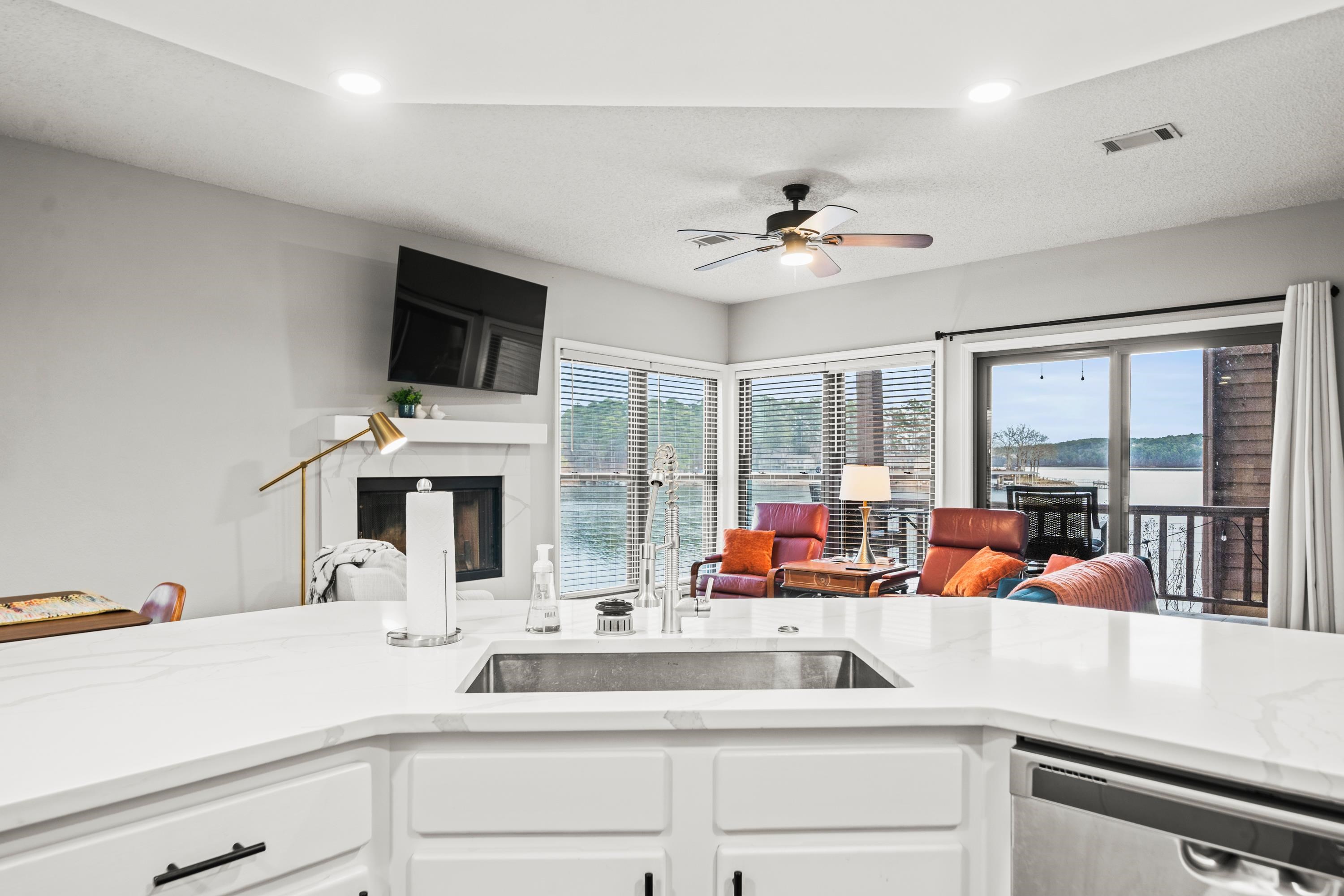 LAKE PORT HPR - Residential