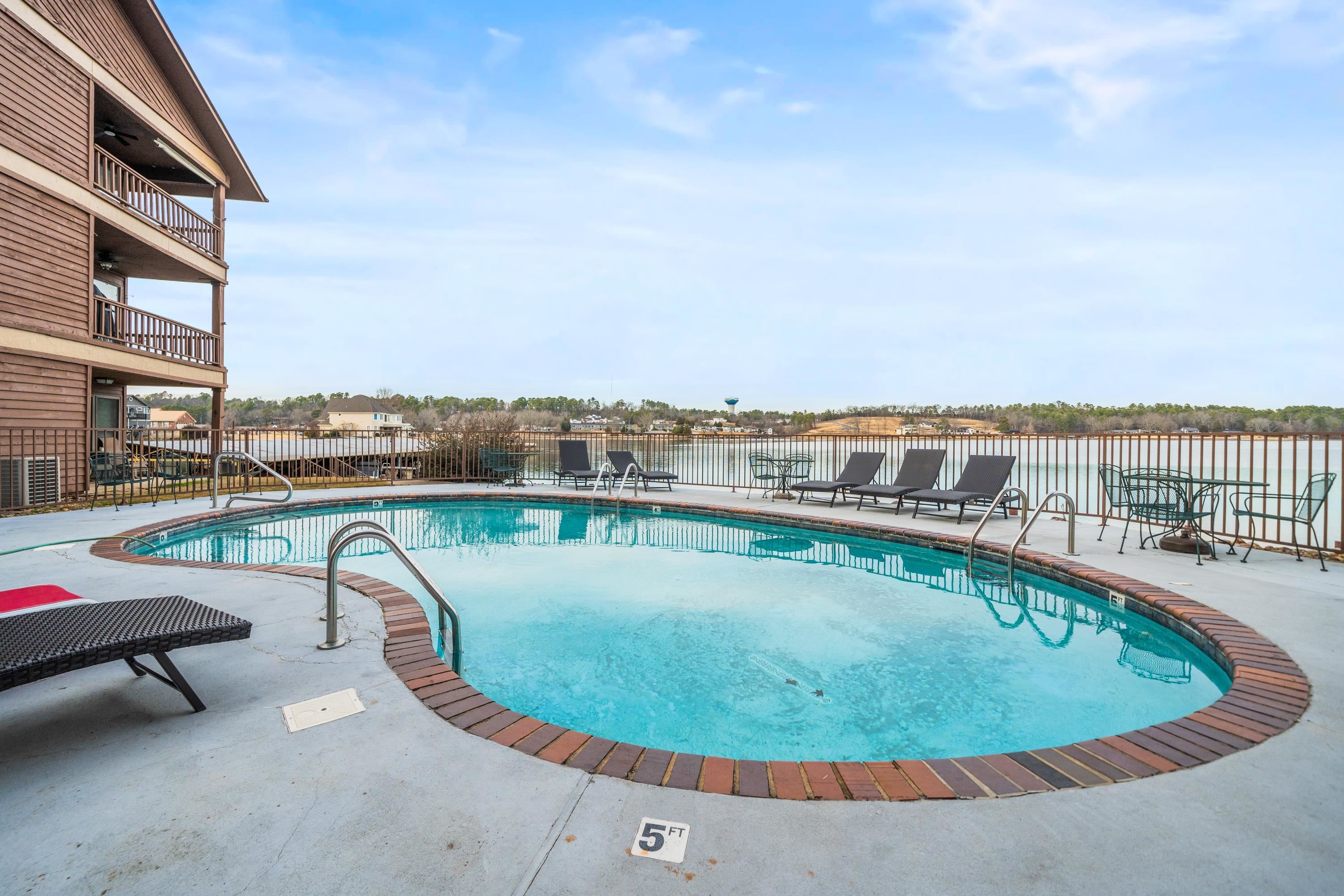 LAKE PORT HPR - Residential