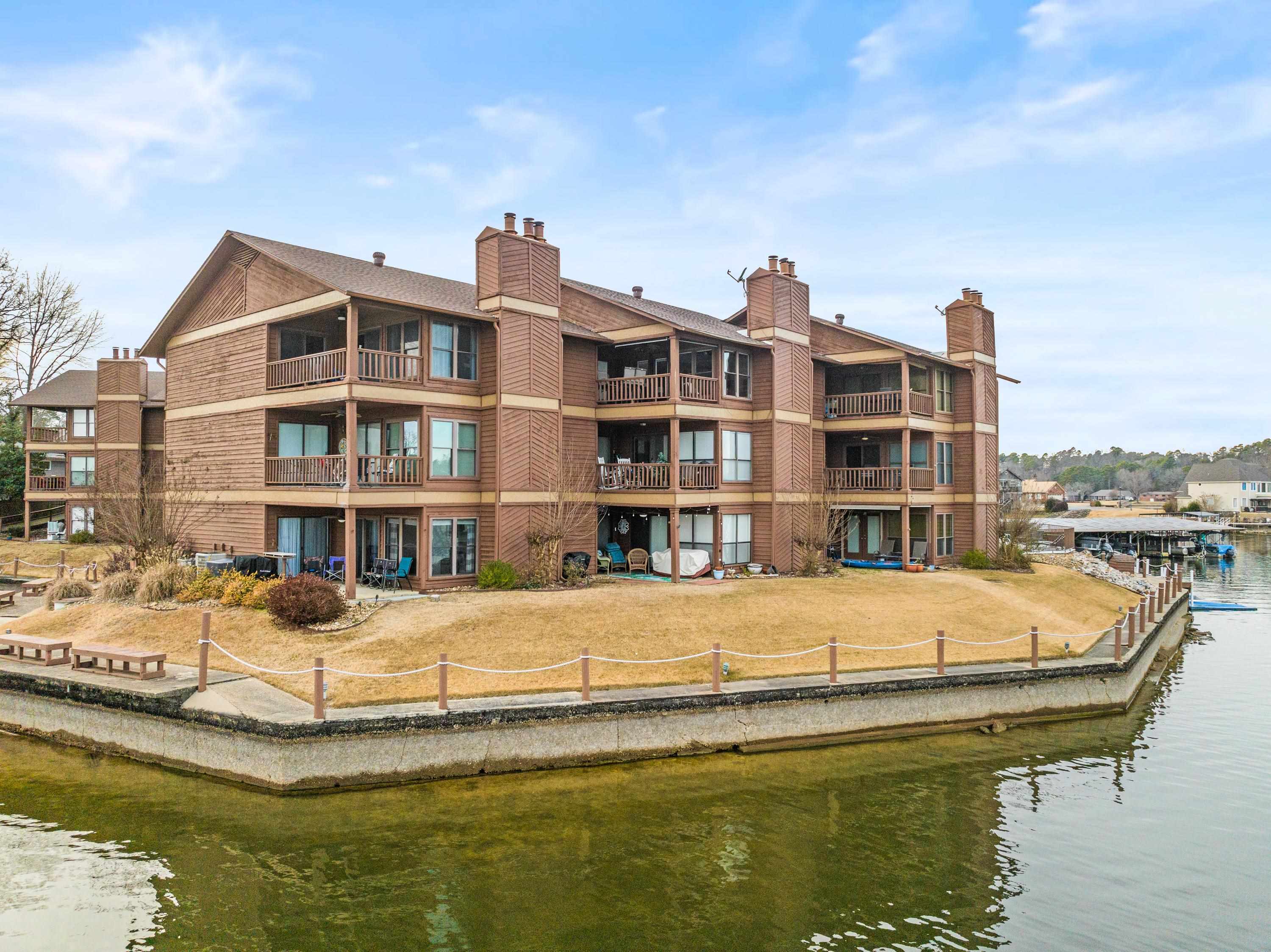 LAKE PORT HPR - Residential