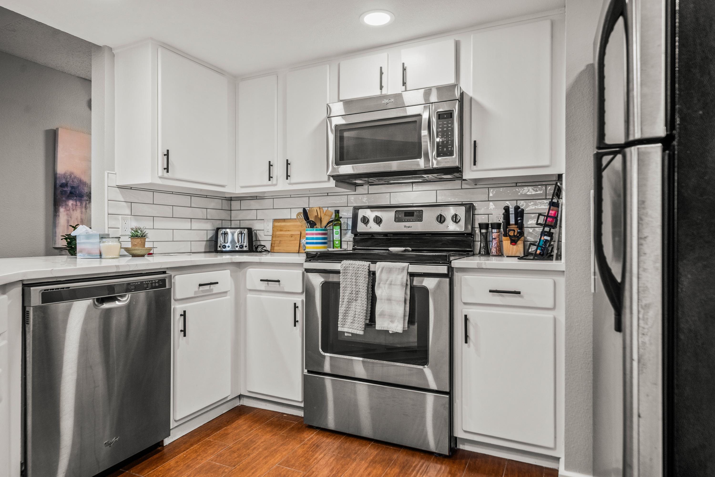 LAKE PORT HPR - Residential