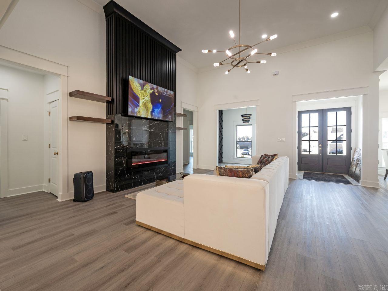 CROSSROADS VILLAGE - Residential