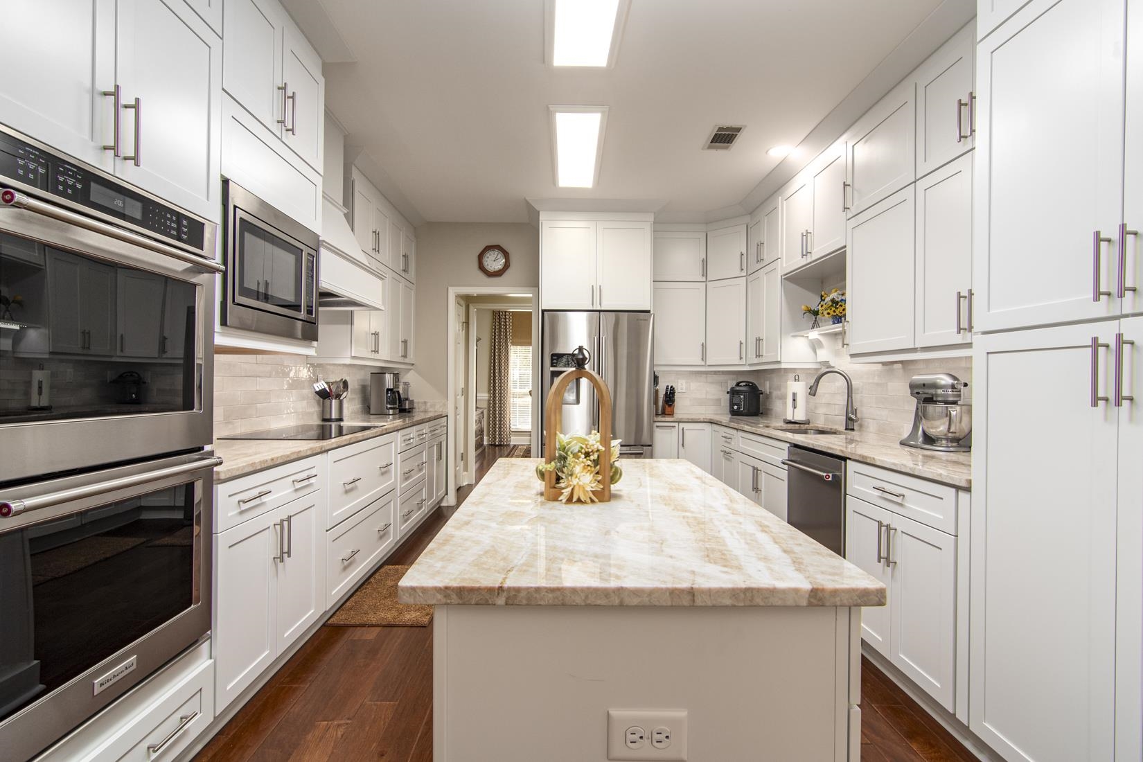 PALISADES HEIGHTS - Residential