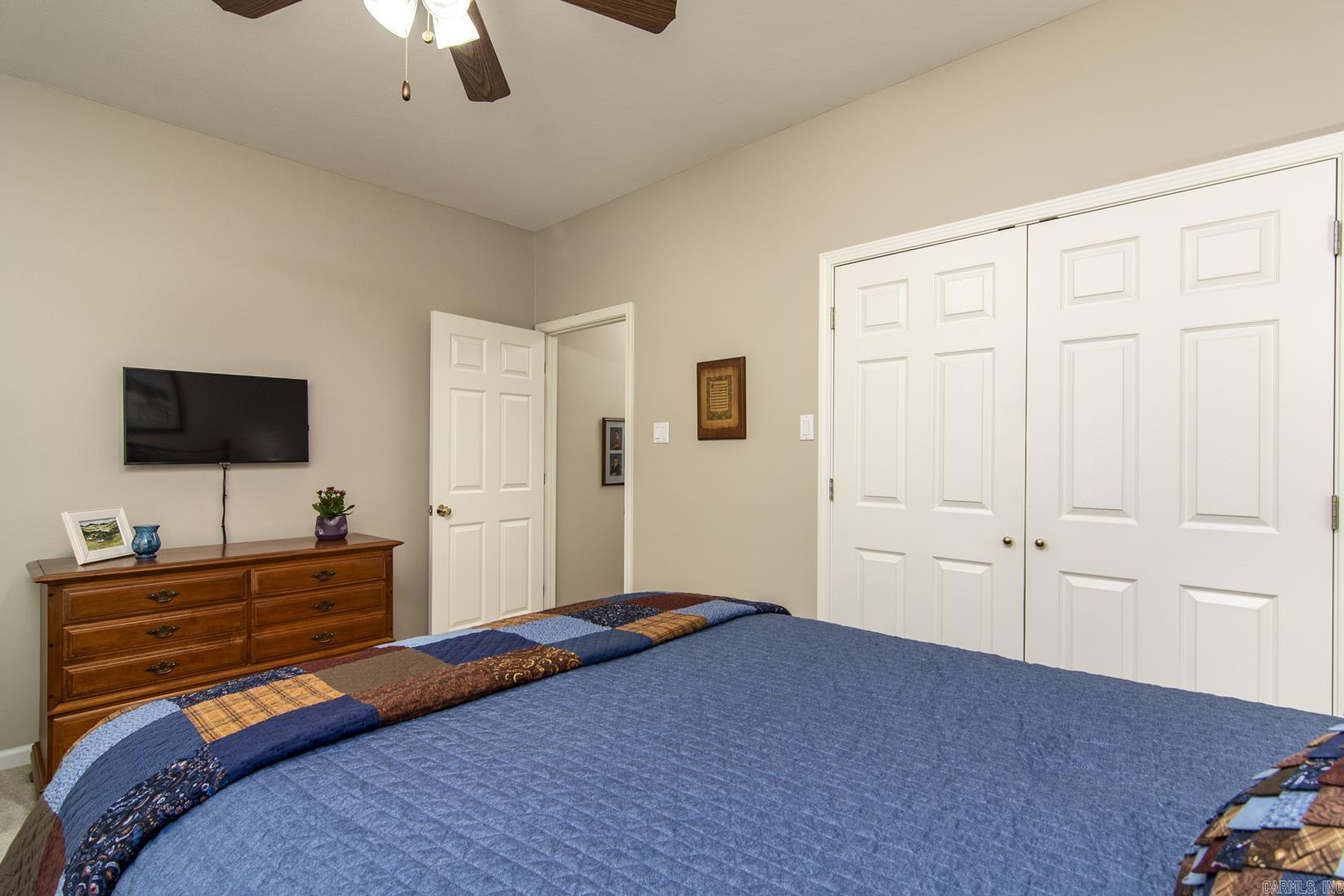 PALISADES HEIGHTS - Residential