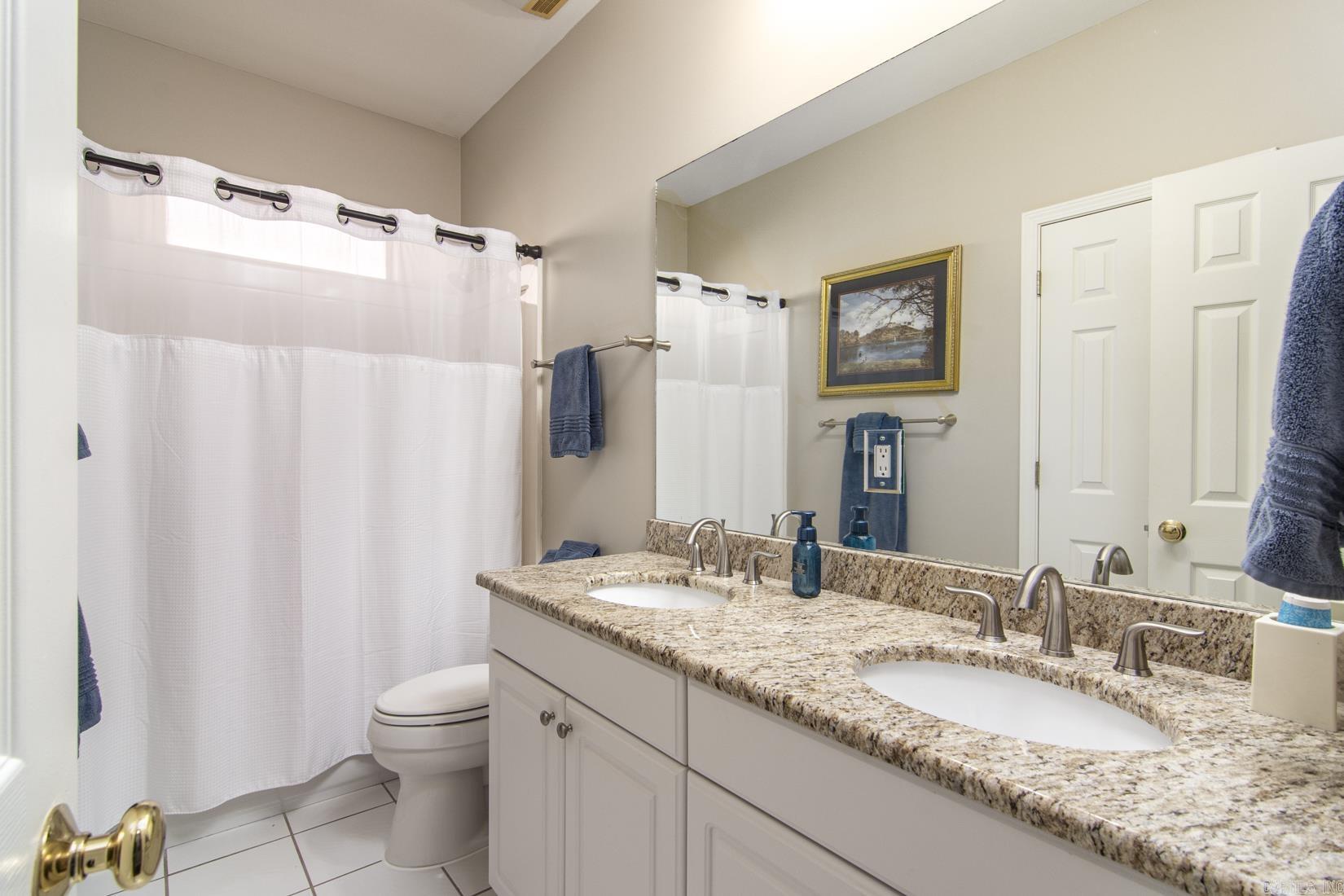 PALISADES HEIGHTS - Residential