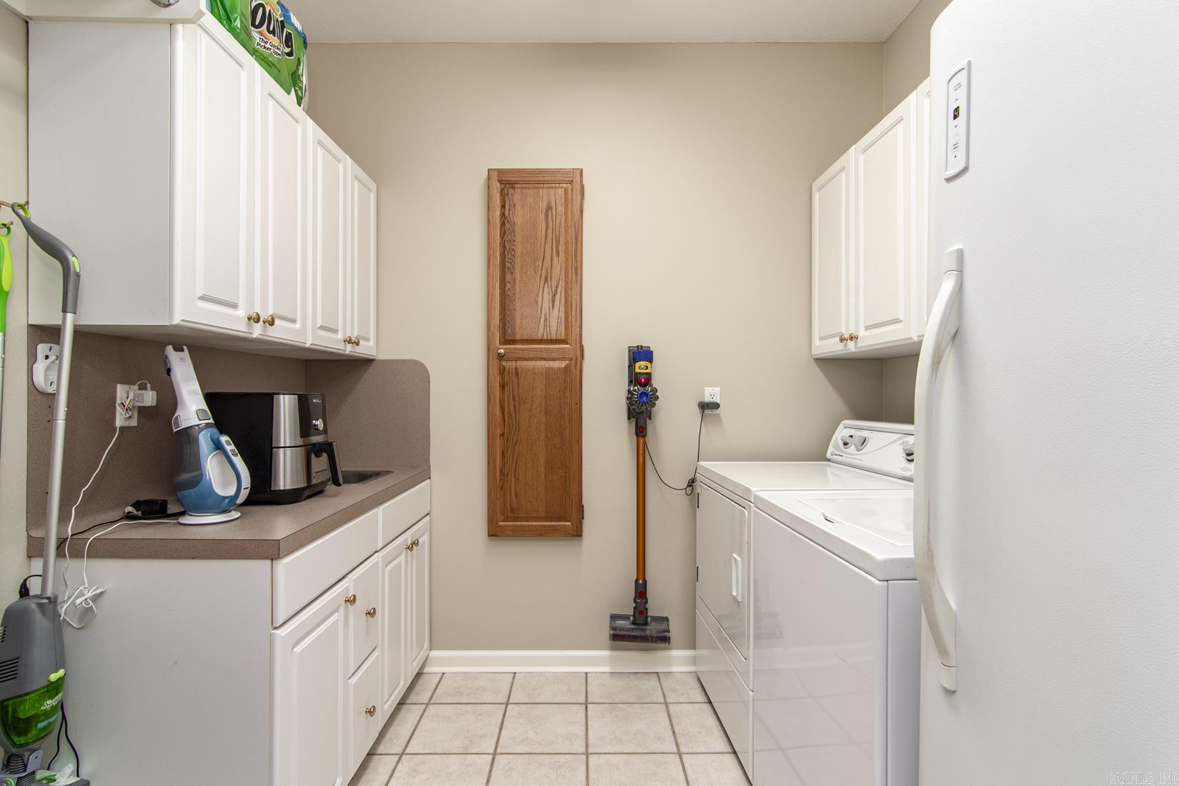 PALISADES HEIGHTS - Residential