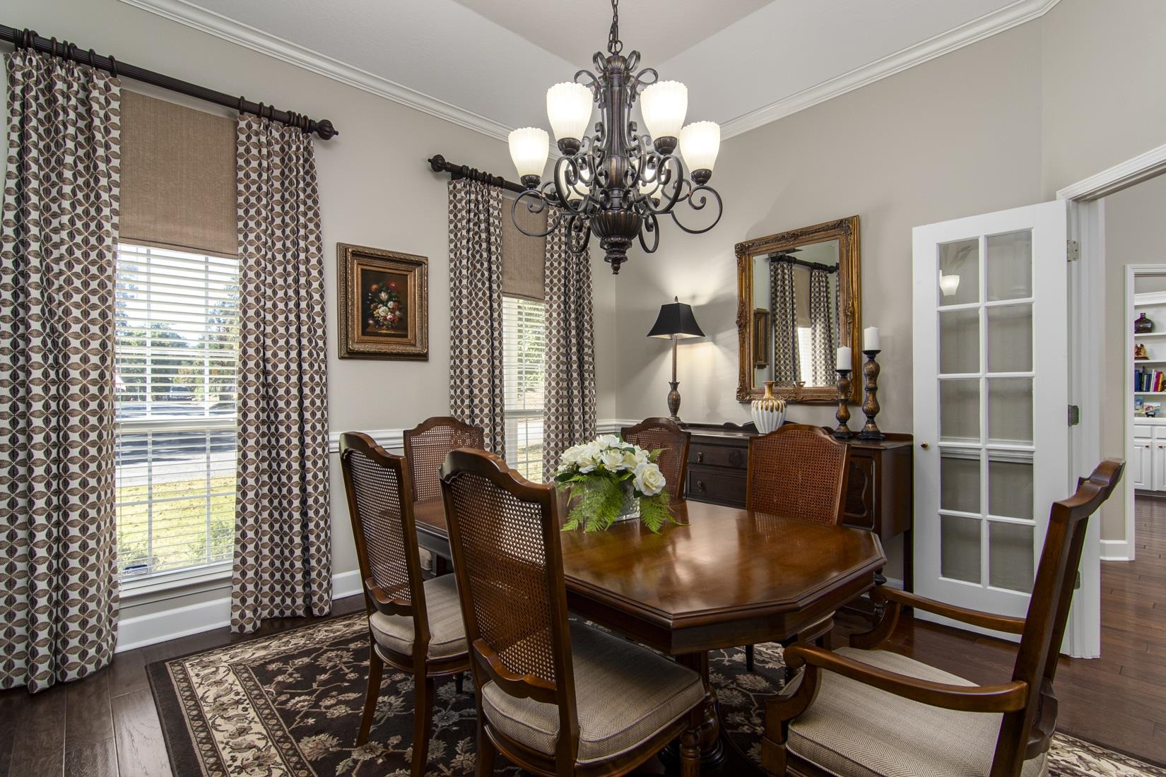 PALISADES HEIGHTS - Residential