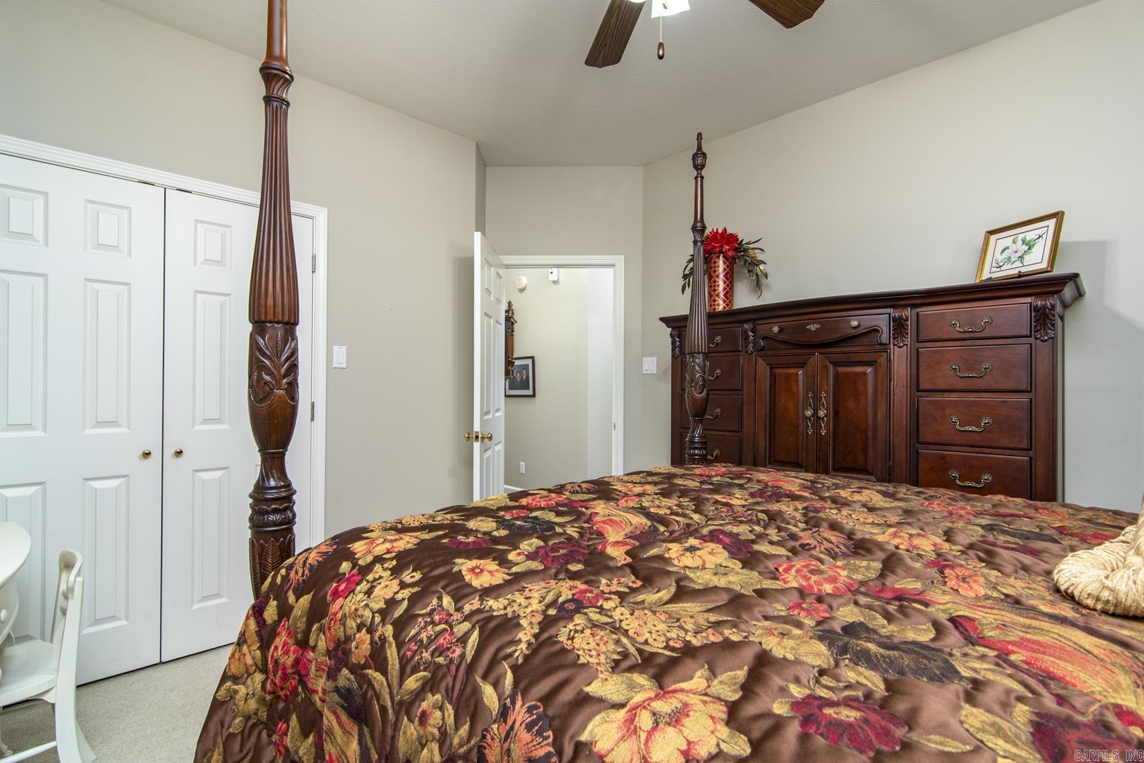 PALISADES HEIGHTS - Residential