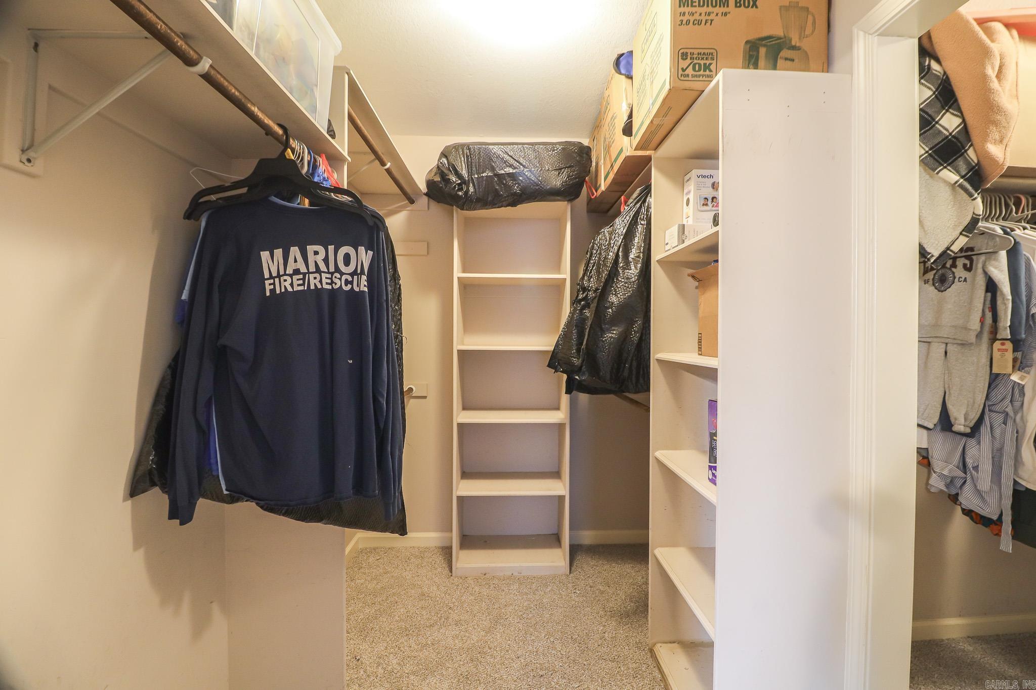 HUNTER'S - Residential