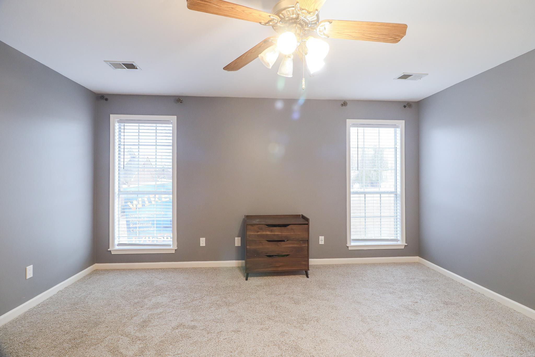 HUNTER'S - Residential